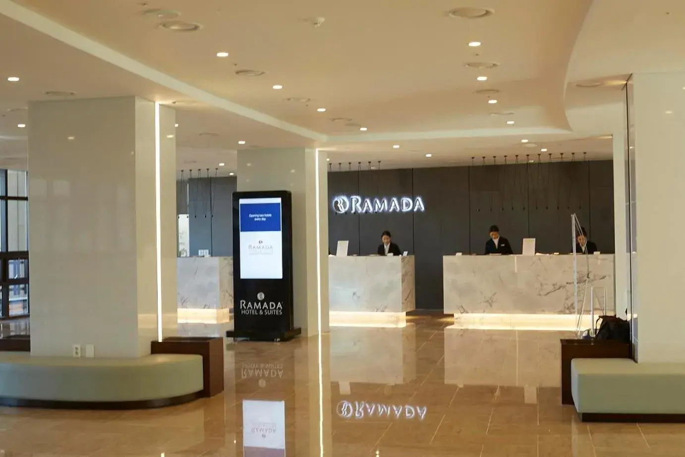 Lobby or reception in Ramada Hotel & Suite by Wyndham Gangwon Pyeongchang Lobby or reception in Ramada Hotel & Suite by Wyndham Gangwon Pyeongchang