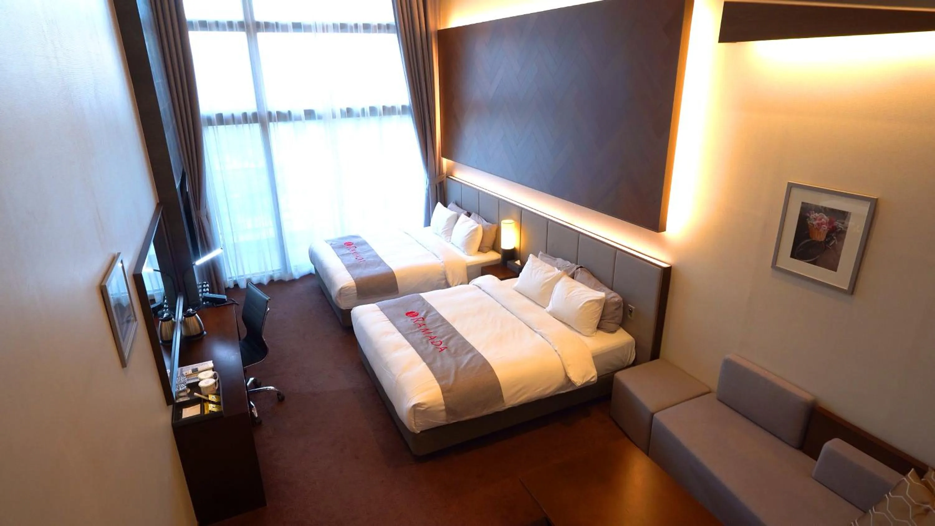 Photo of the whole room, Bed in Ramada Hotel & Suite by Wyndham Gangwon Pyeongchang