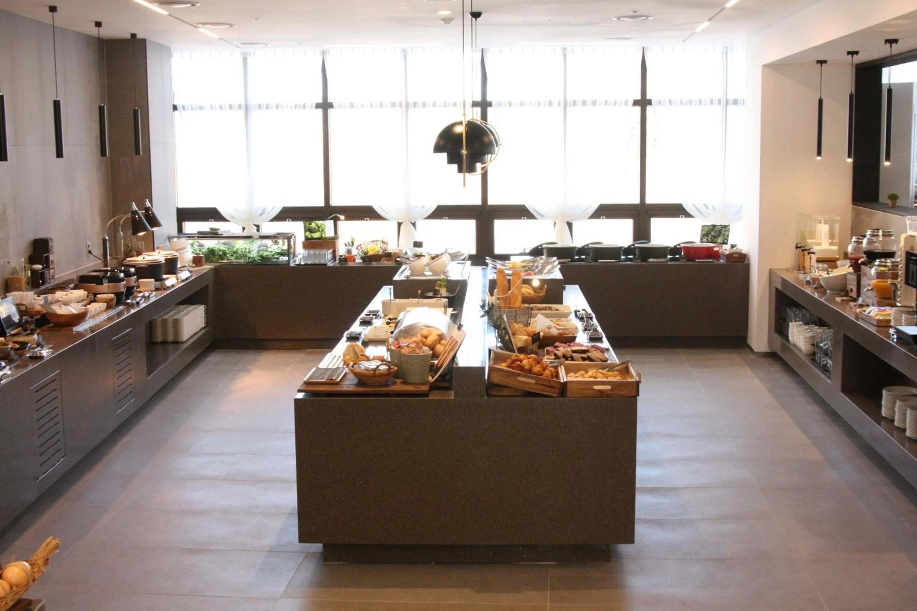 Buffet breakfast in Ramada Hotel & Suite by Wyndham Gangwon Pyeongchang