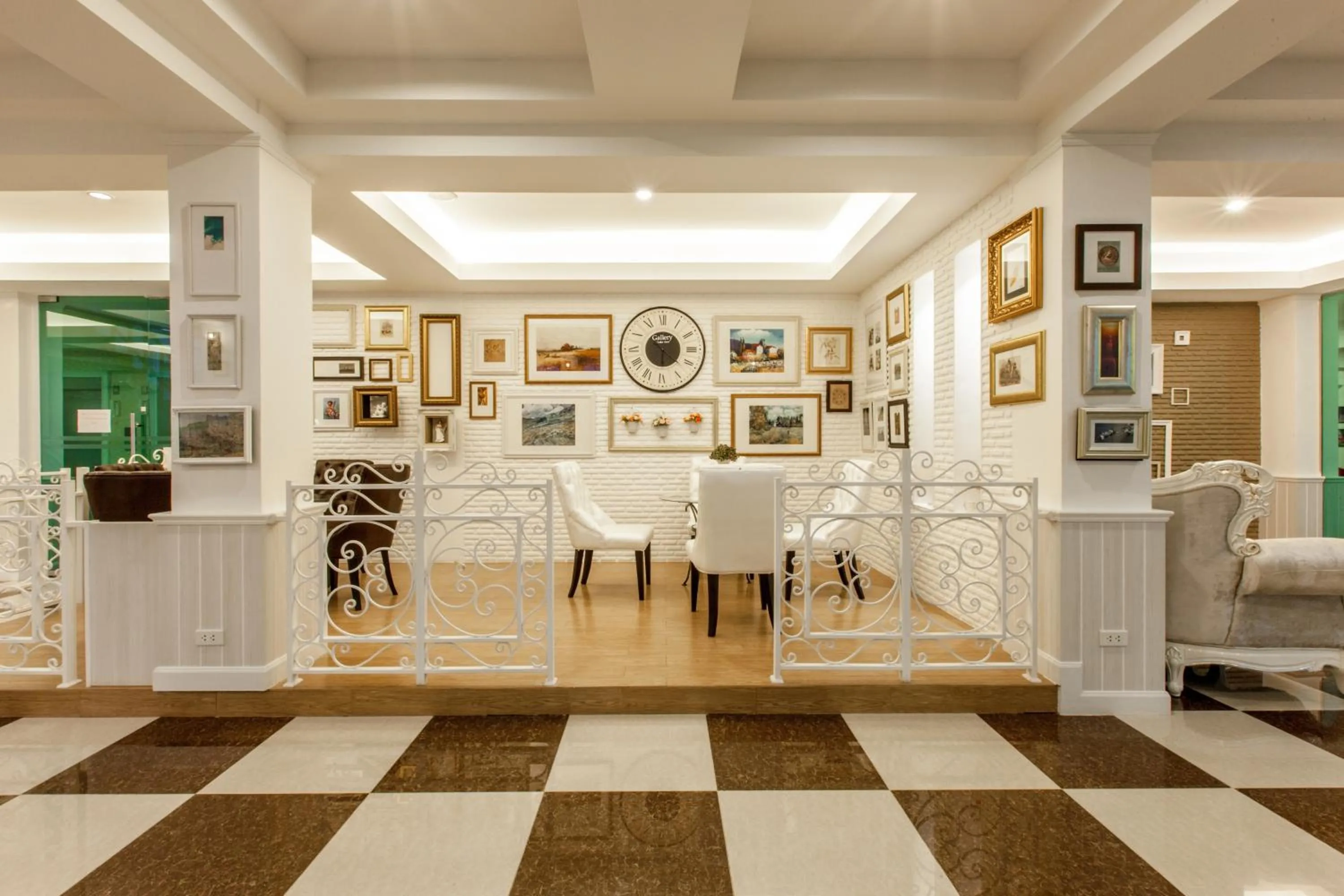 Lobby or reception in Gallery Lake View Hotel