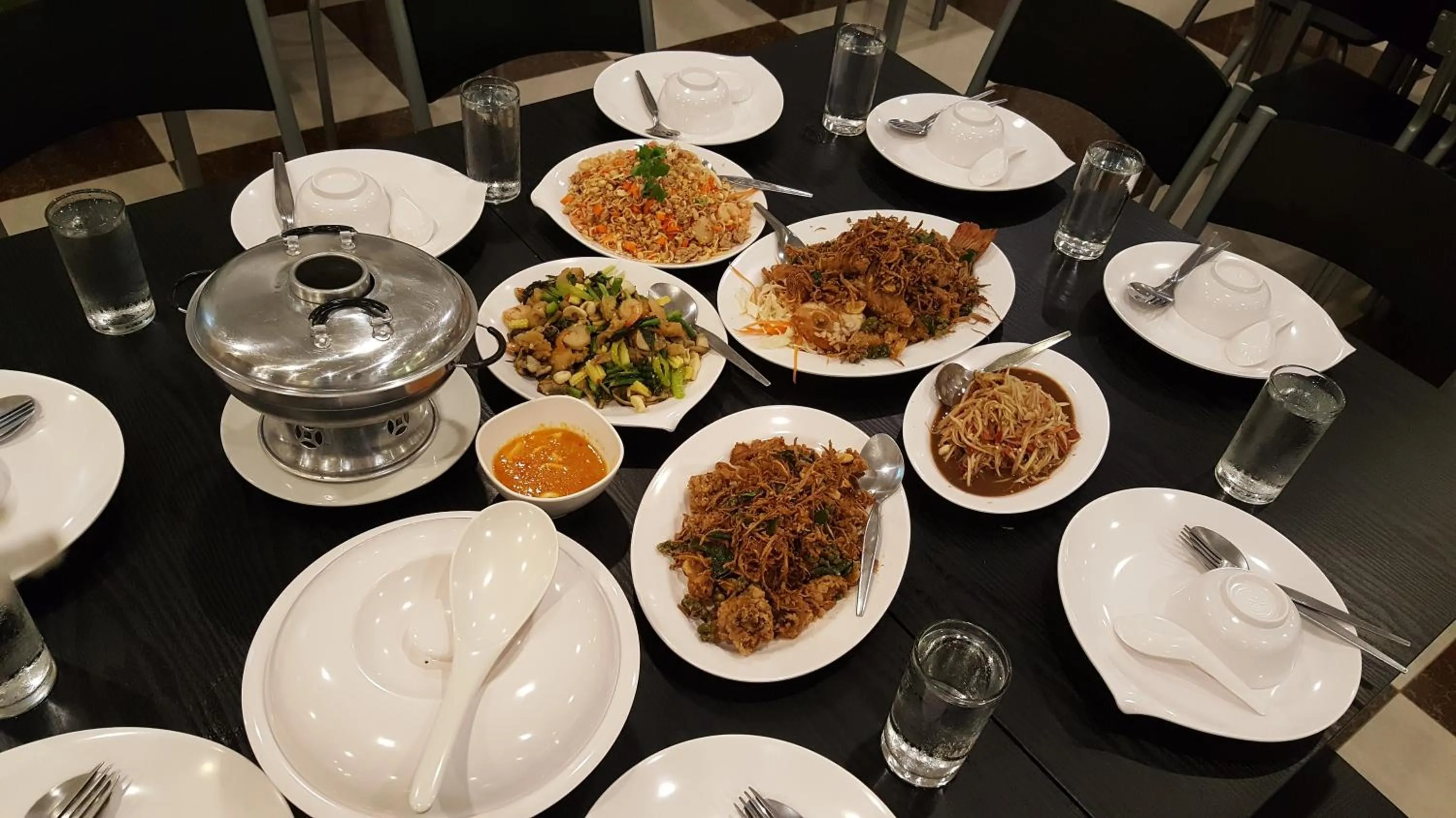 Breakfast in Gallery Lake View Hotel