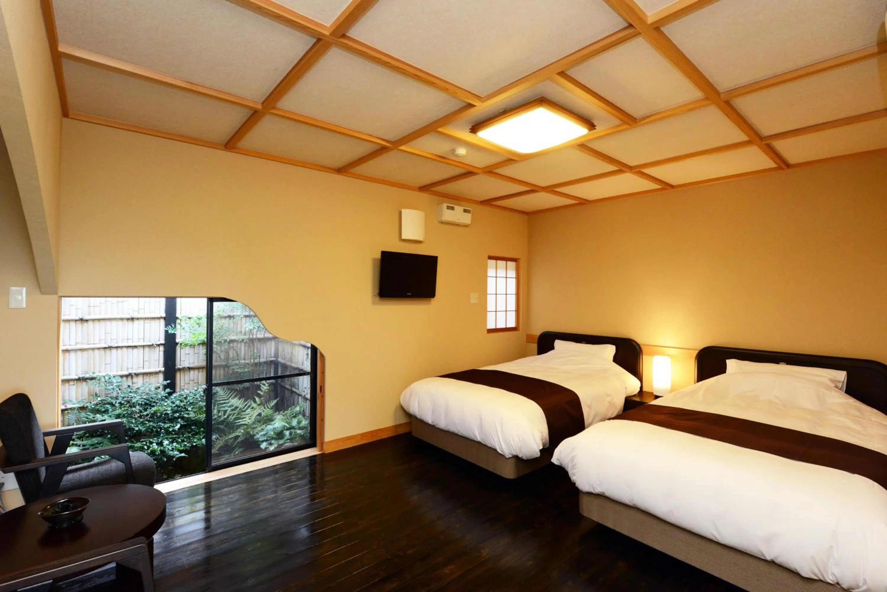 Bedroom, Bed in Ito Yukitei Kawana Bettei