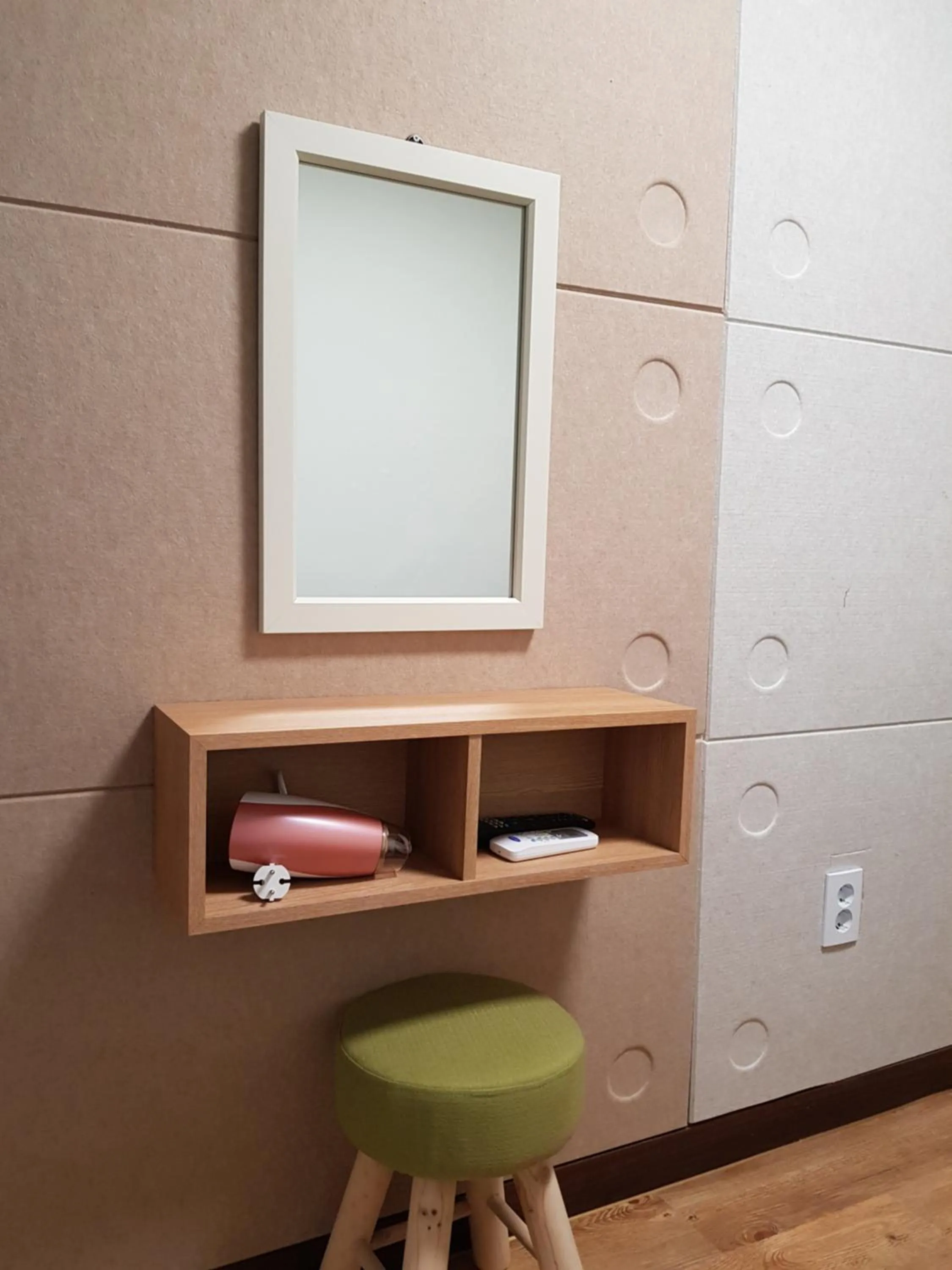 Take 1 Guesthouse Hongdae