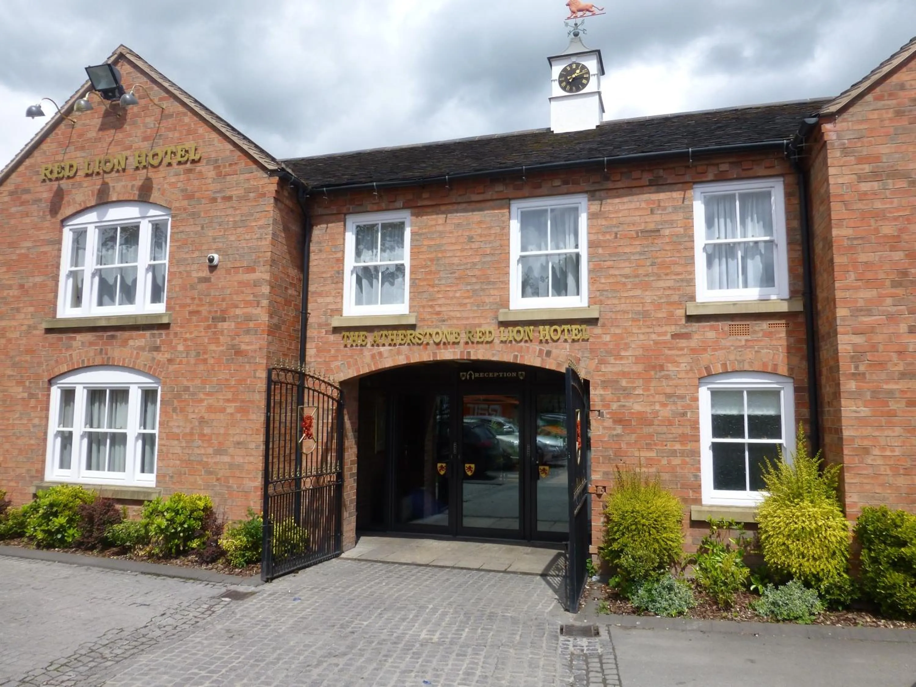 Facade/entrance in The Atherstone Red Lion Hotel