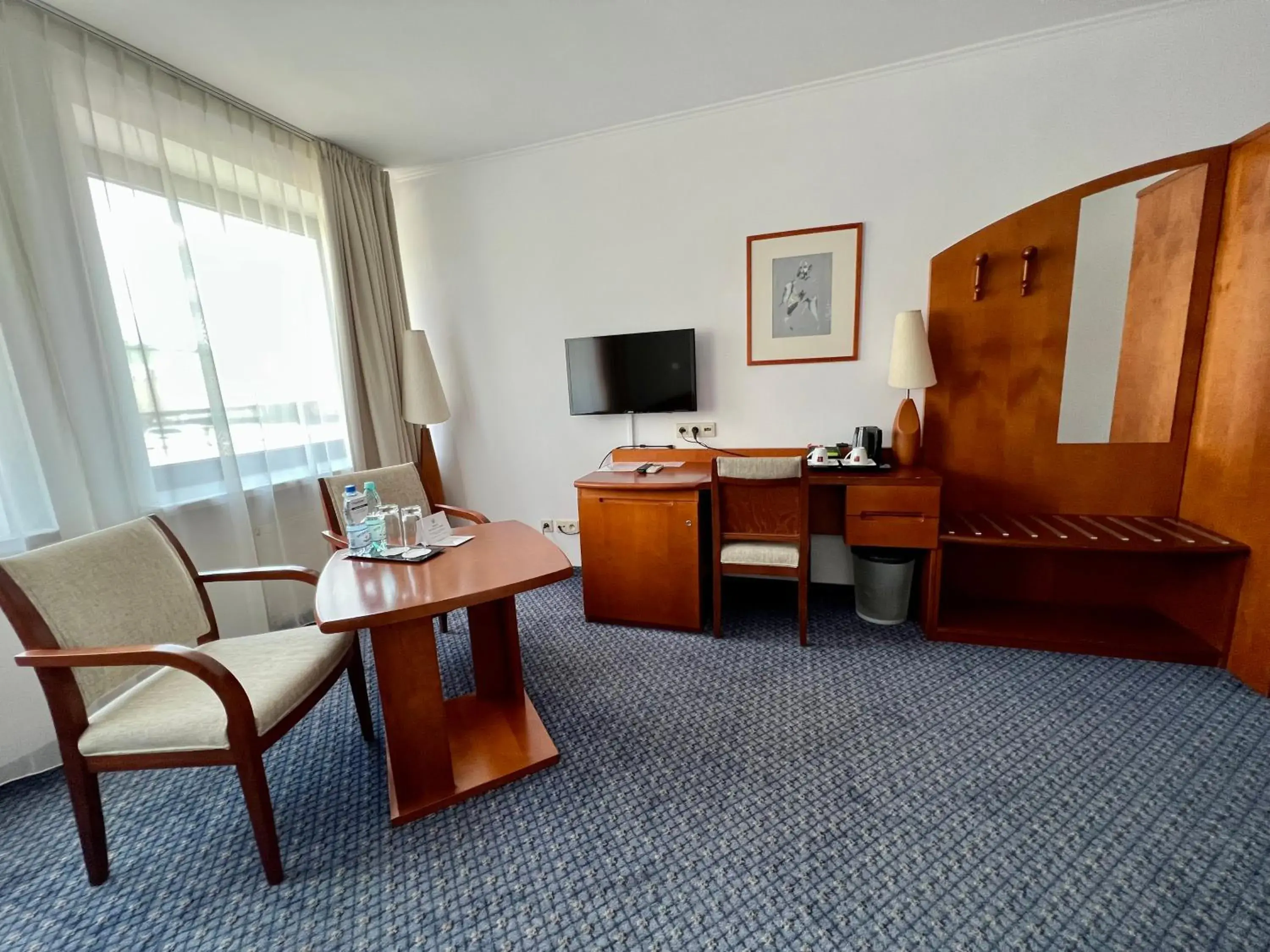 Photo of the whole room in City Hotel Photo of the whole room in City Hotel