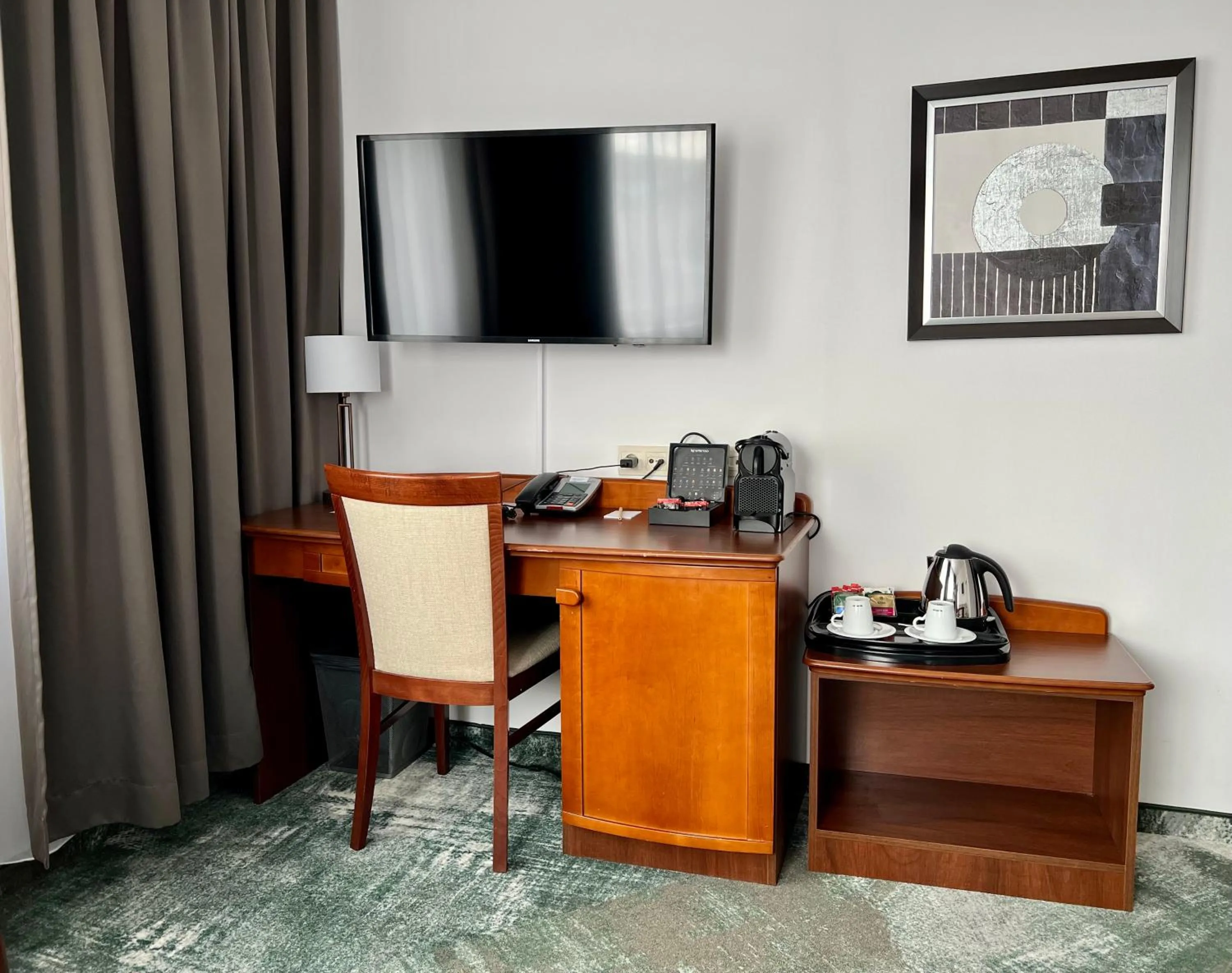 TV and multimedia in City Hotel