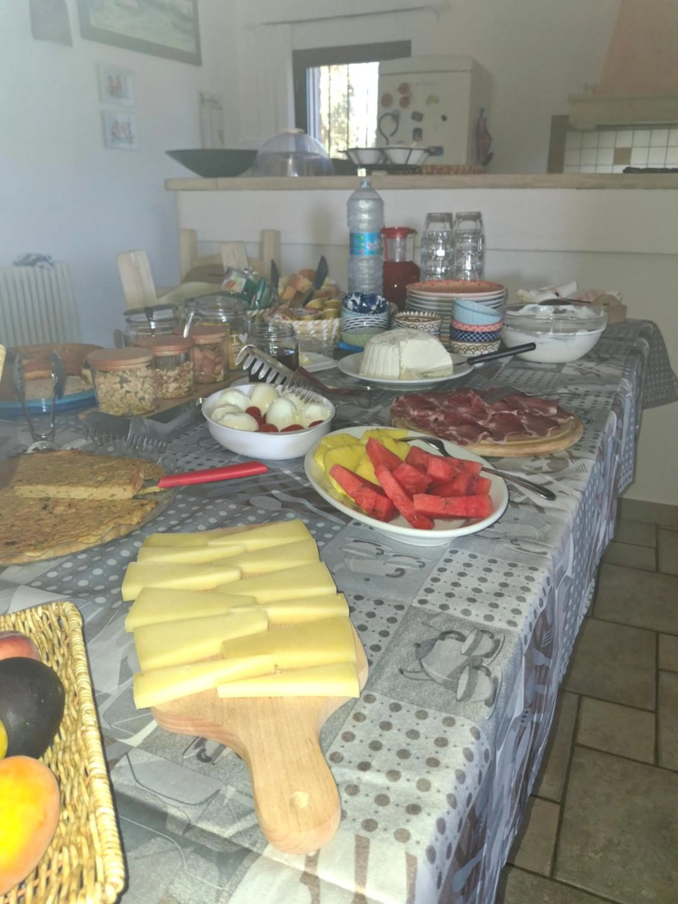 Buffet breakfast in B&B Sa Soliana