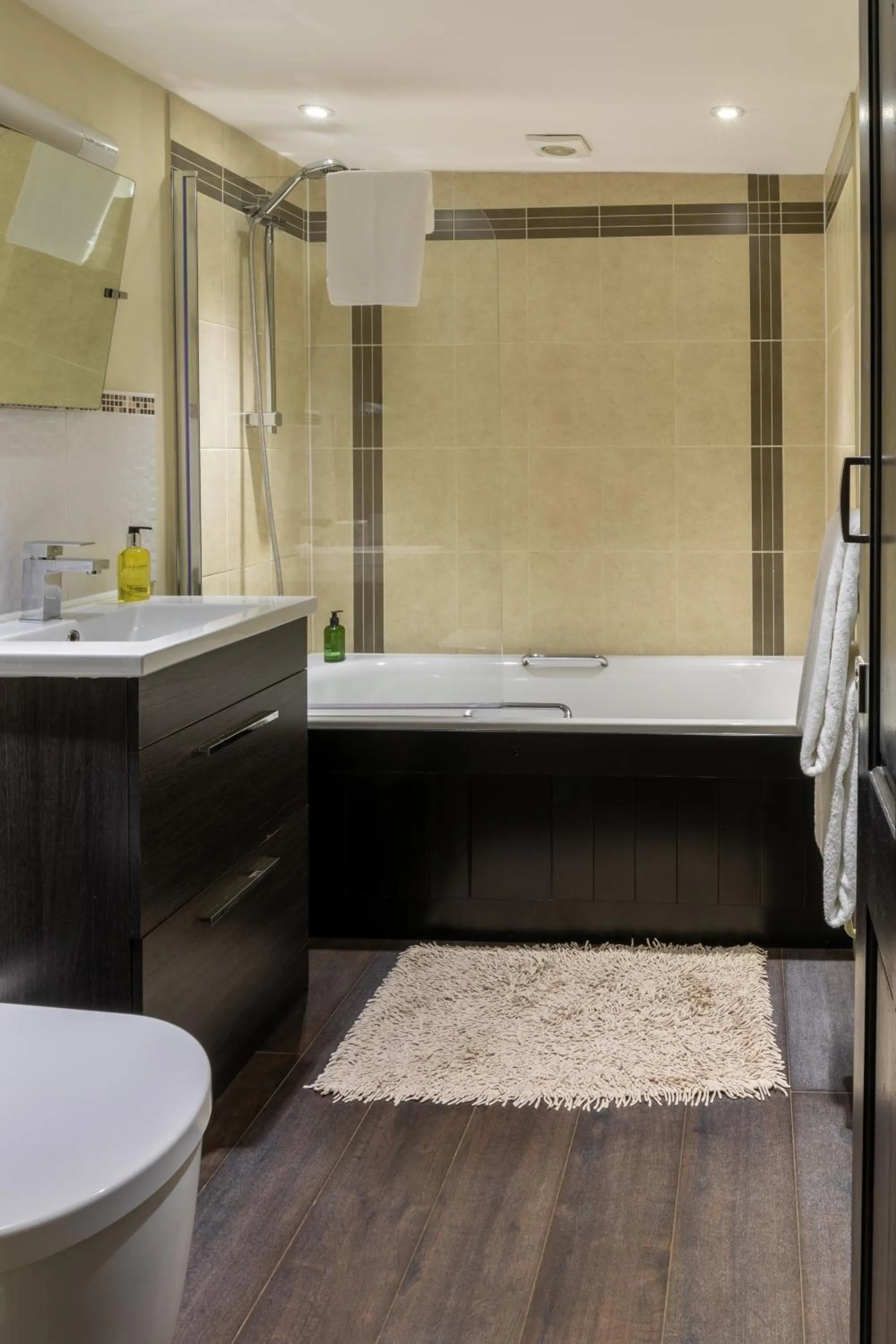 Bathroom in House of Agnes