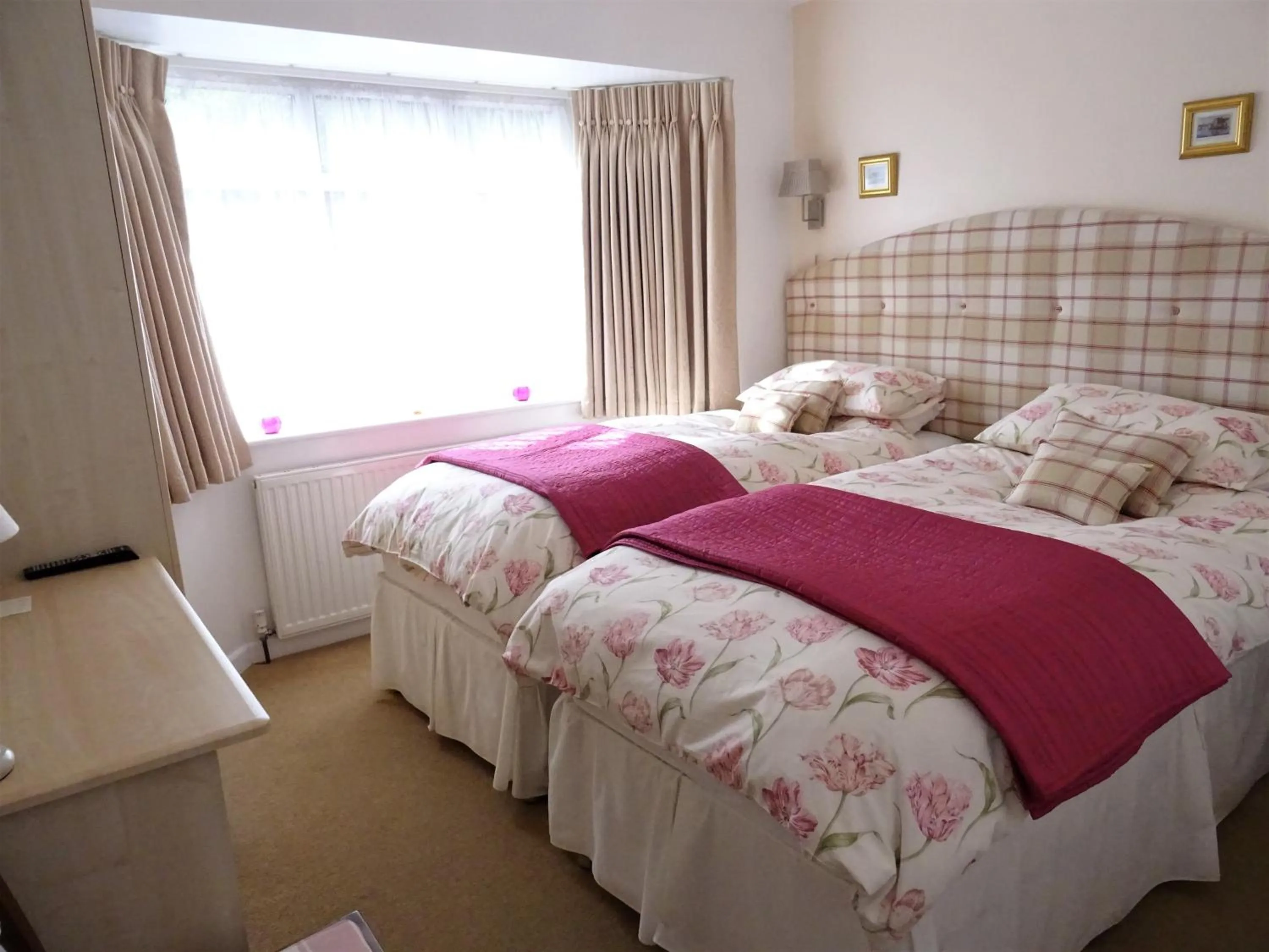 Double or Twin Room in Honey Lodge