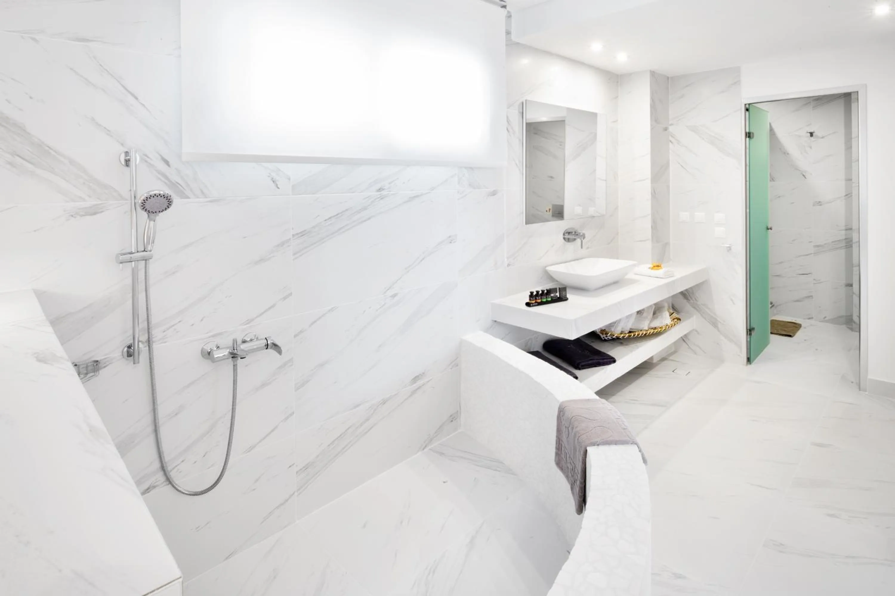 Shower in Villa D'Oro - Luxury Villas & Suites