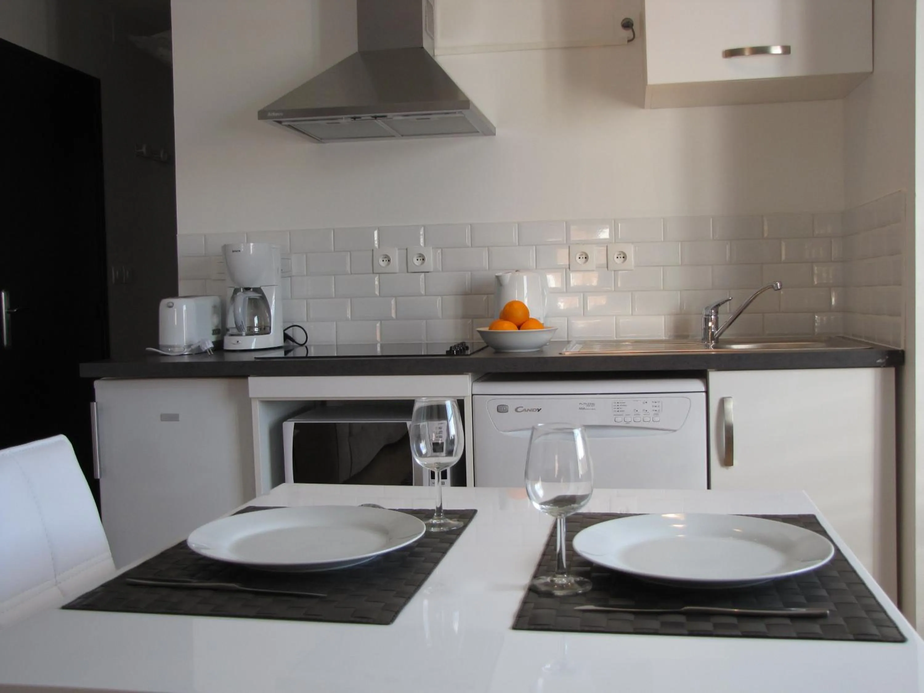 Restaurant/places to eat in Les Mini-lofts de Paul et Virginie