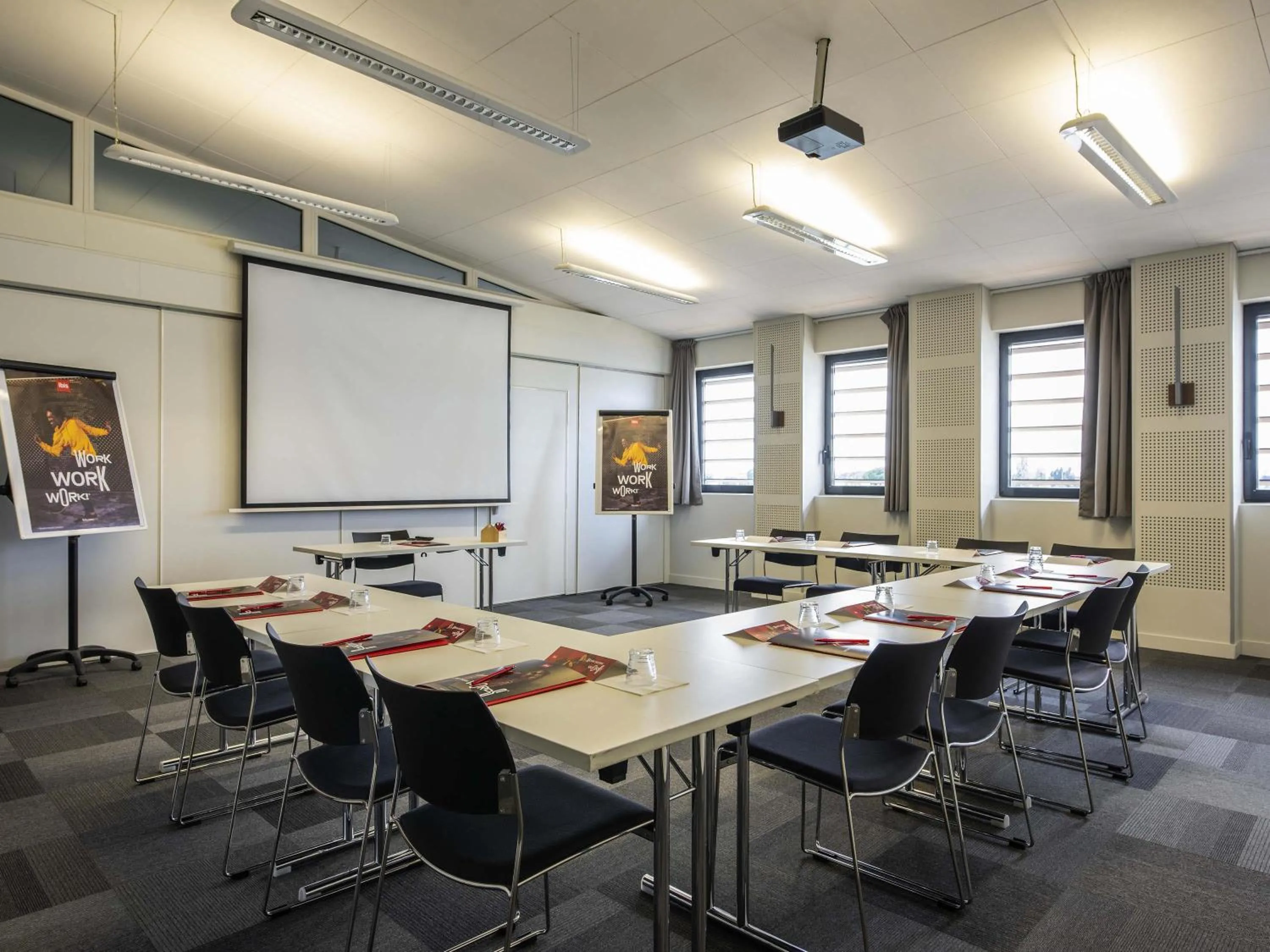 Meeting/conference room in ibis Lyon Sud Oullins