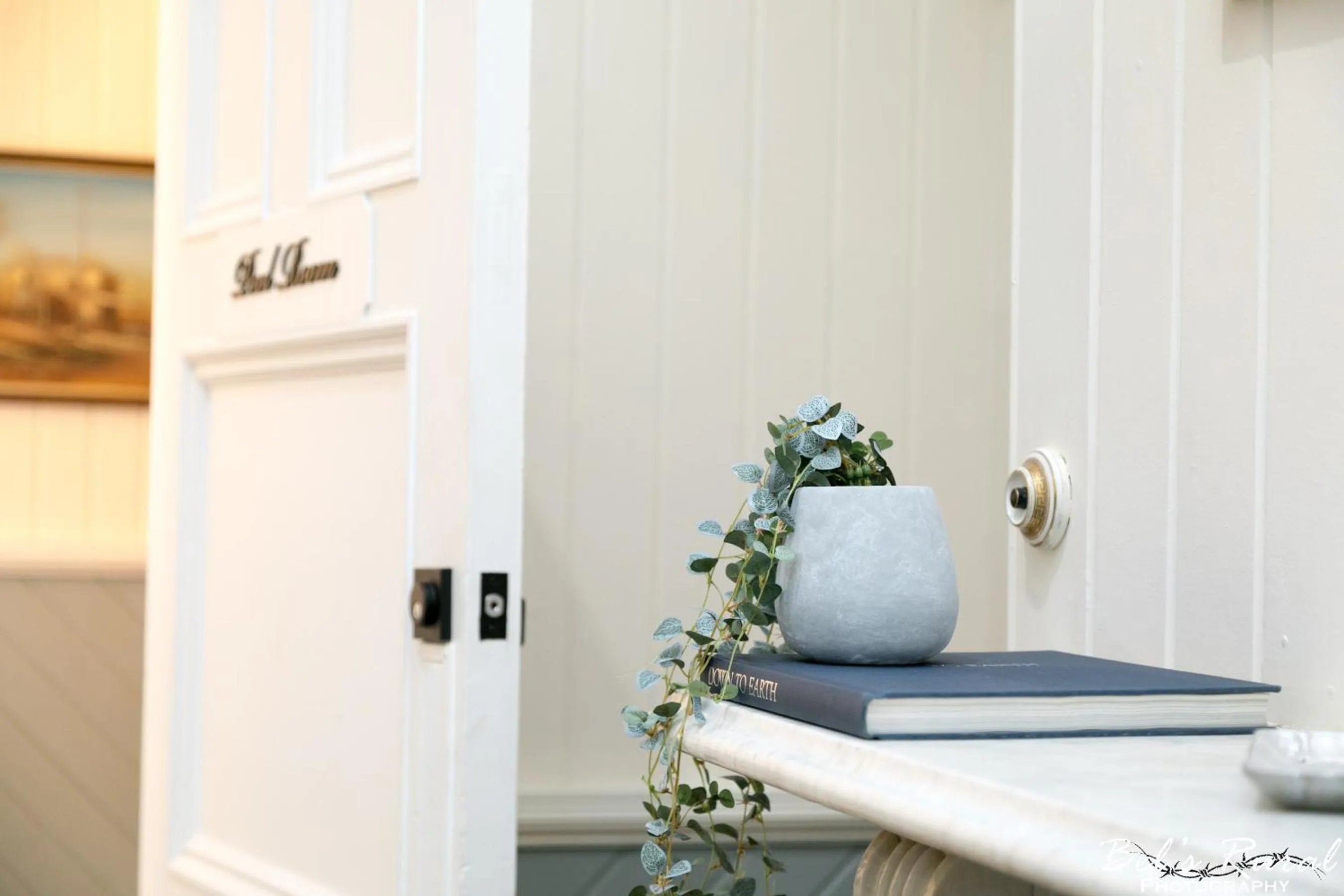 Kitchen or kitchenette in The Convent Boutique Accommodation plus Short Stay Holiday Homes