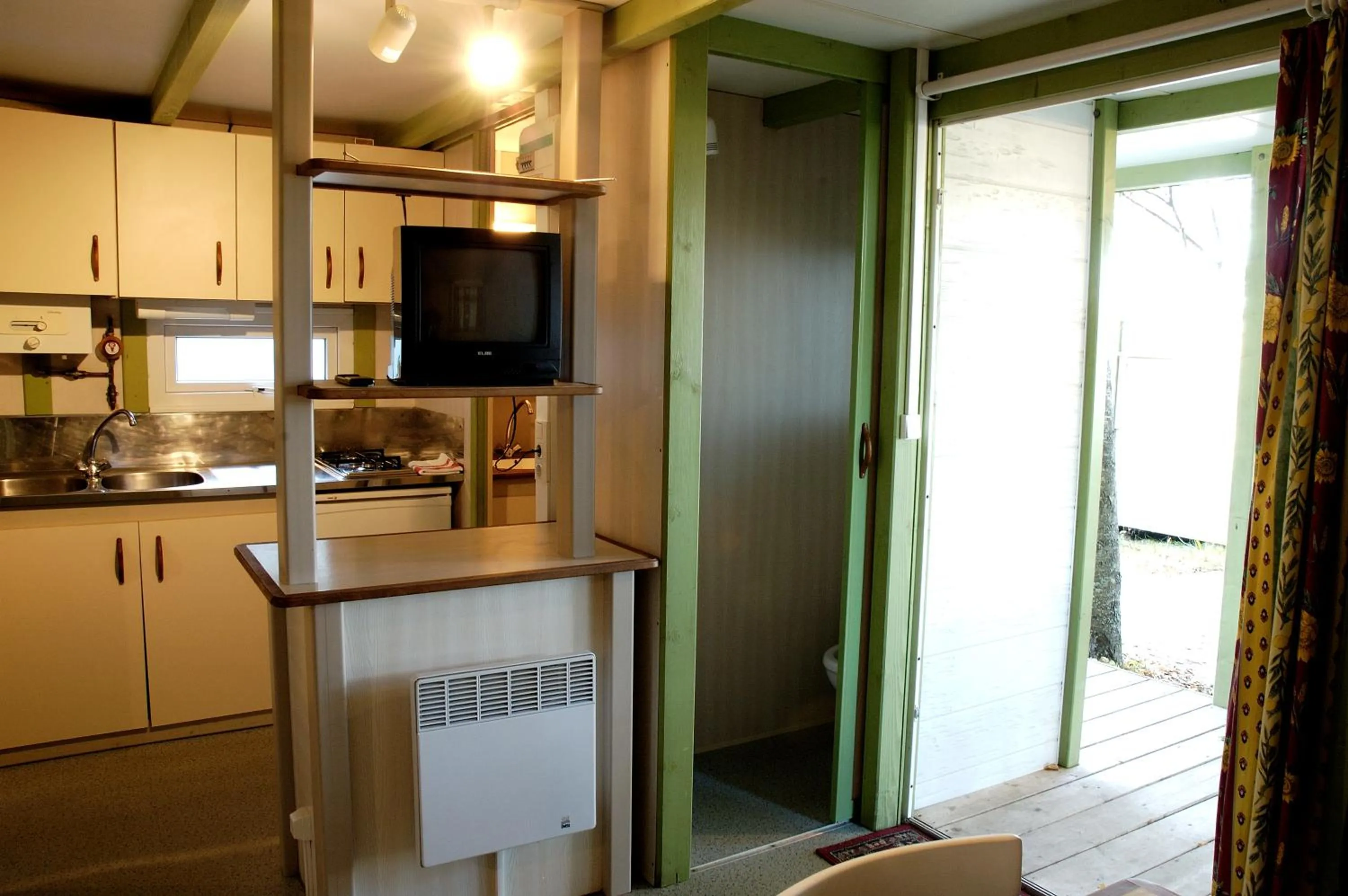 Kitchen or kitchenette in Camping As Cancelas