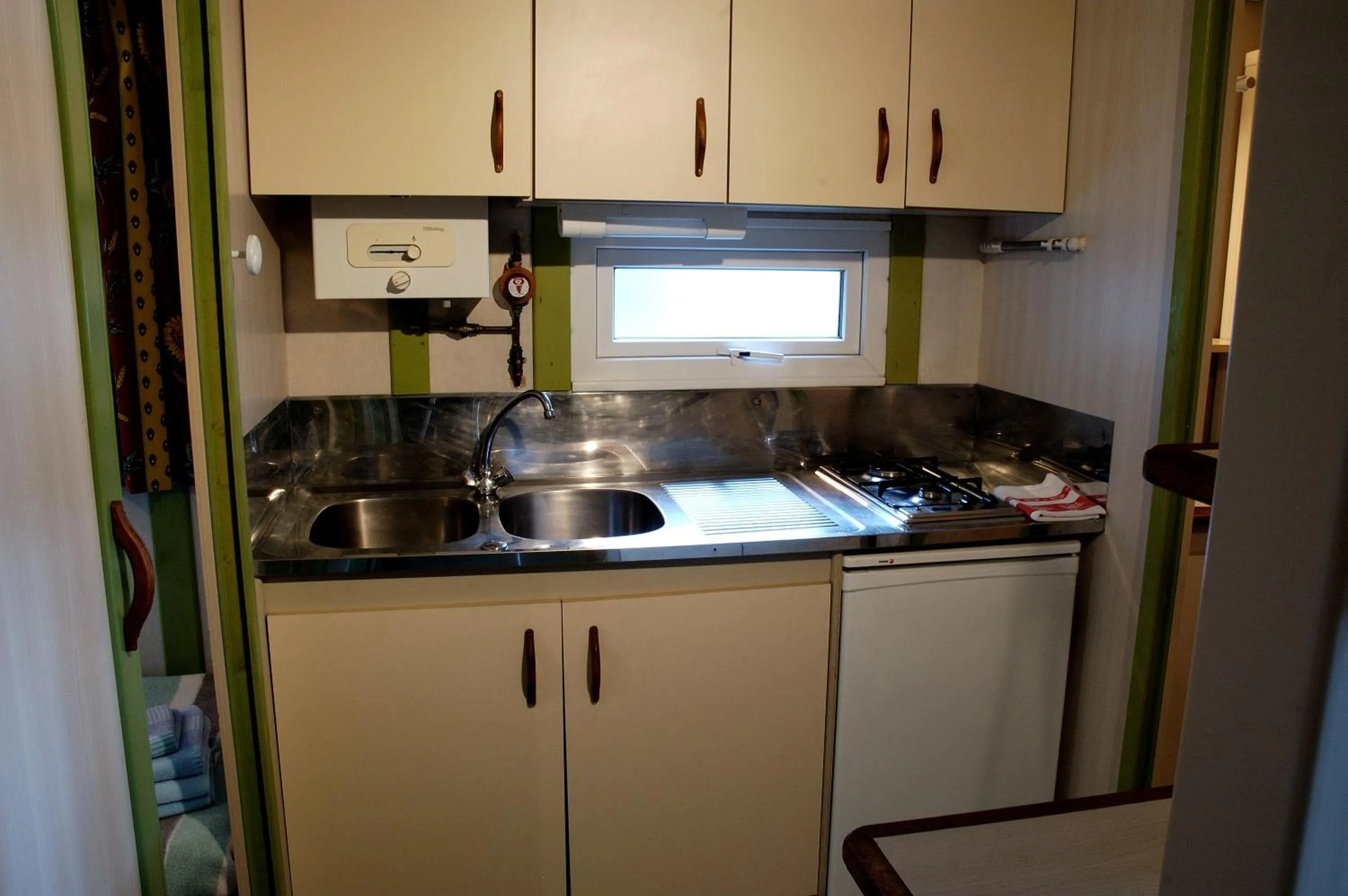 Kitchen or kitchenette in Camping As Cancelas