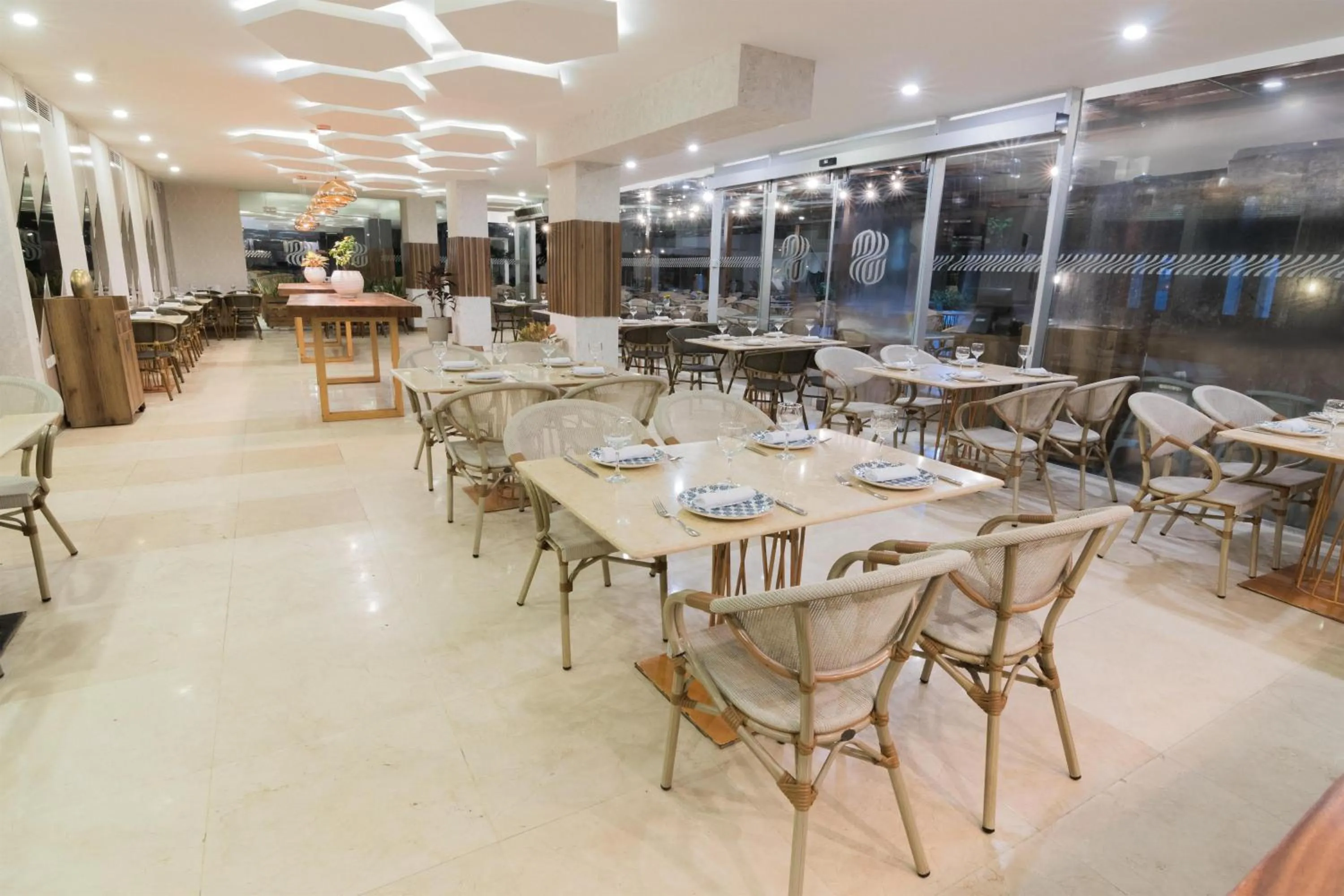 Restaurant/places to eat in Sonesta Hotel Cartagena