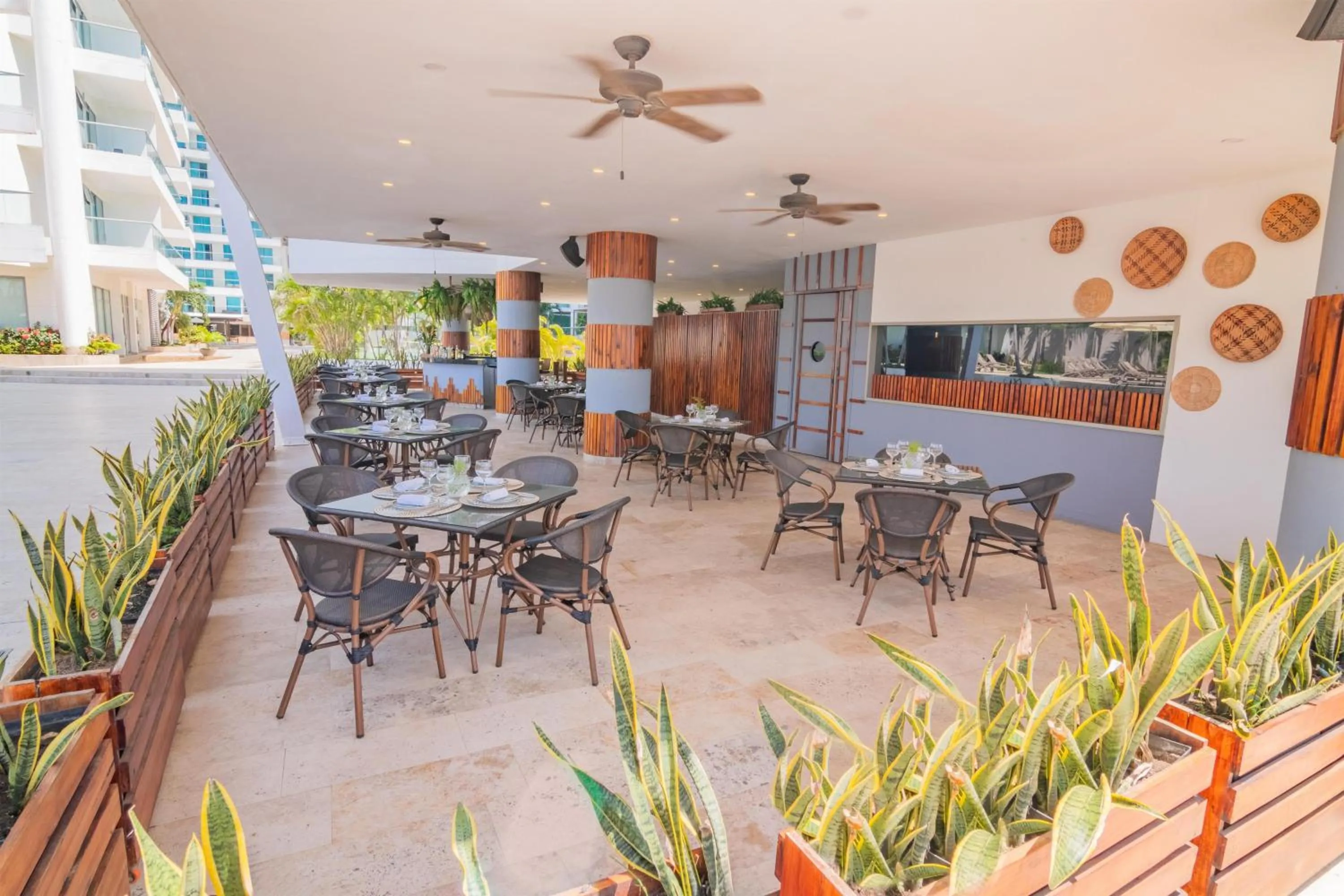 Restaurant/places to eat in Sonesta Hotel Cartagena