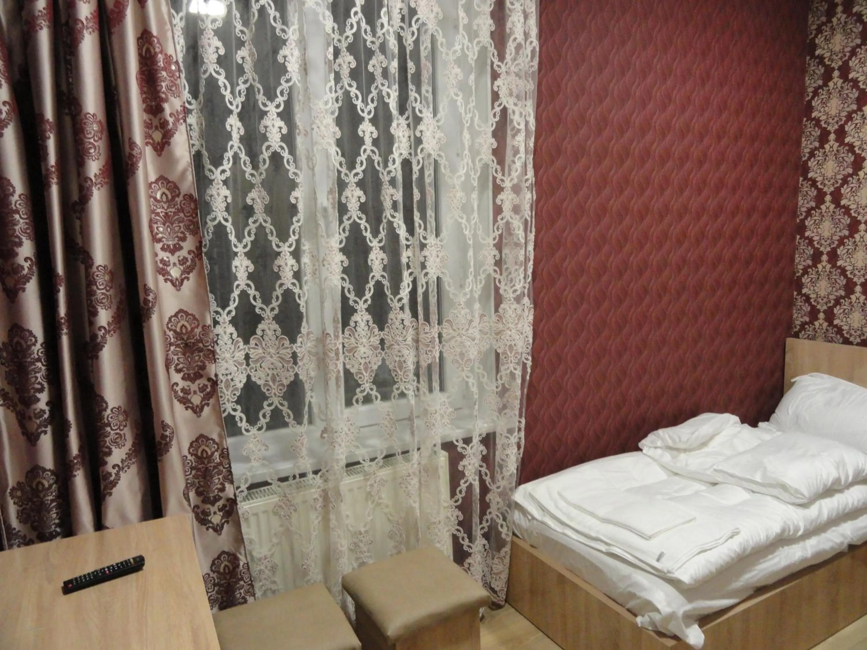 Budget Twin Room in Sonya