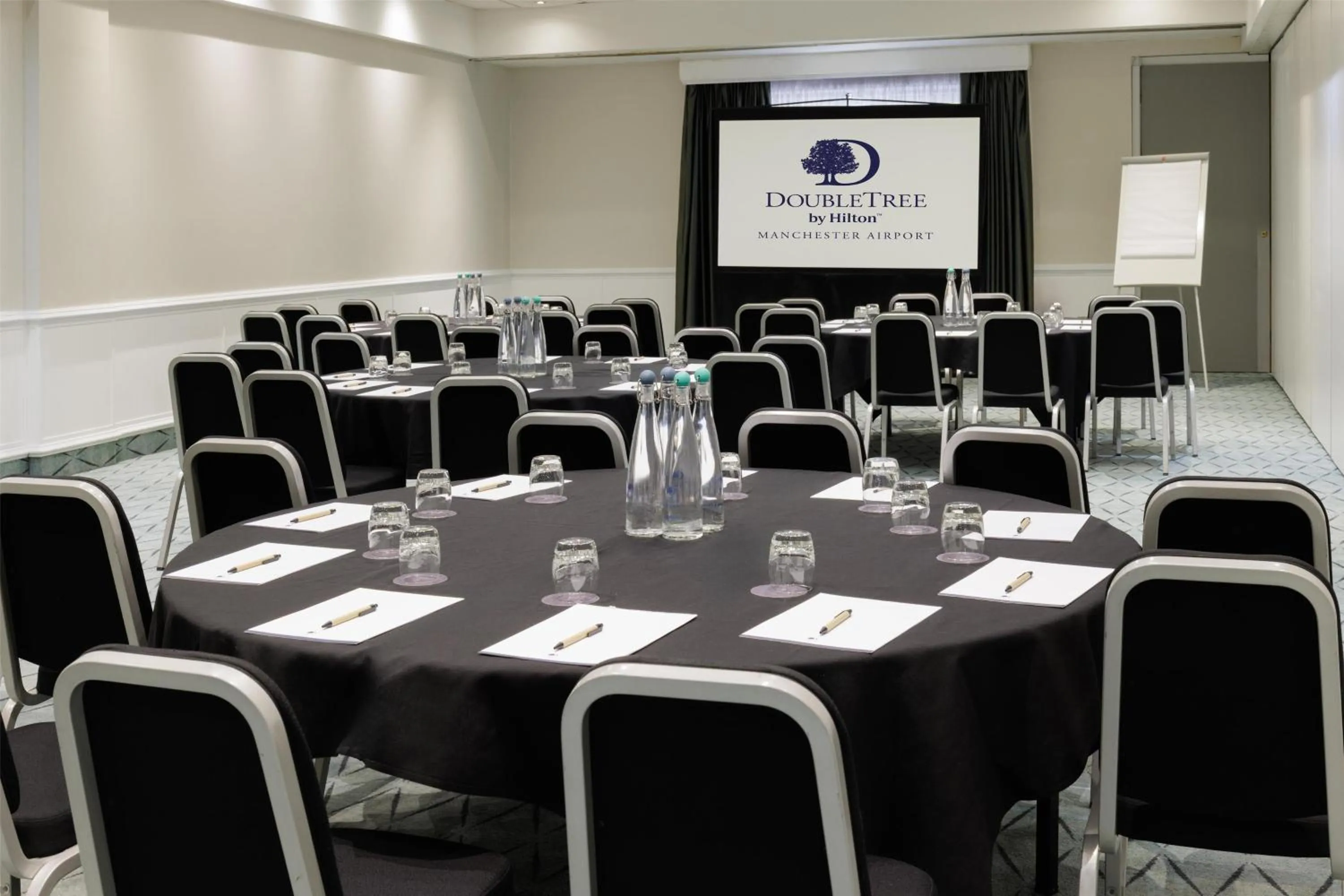Meeting/conference room in DoubleTree by Hilton Manchester Airport