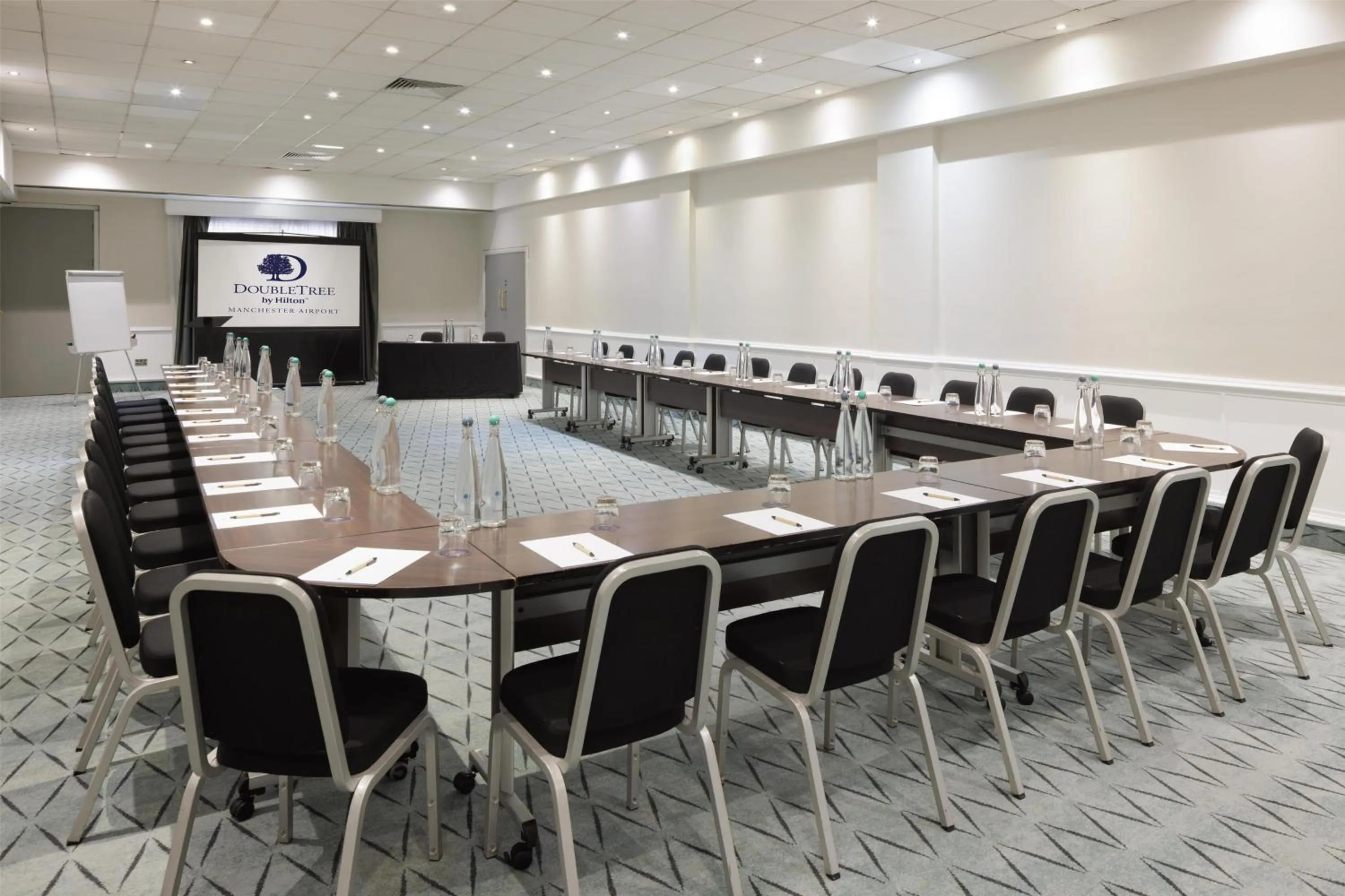 Meeting/conference room in DoubleTree by Hilton Manchester Airport