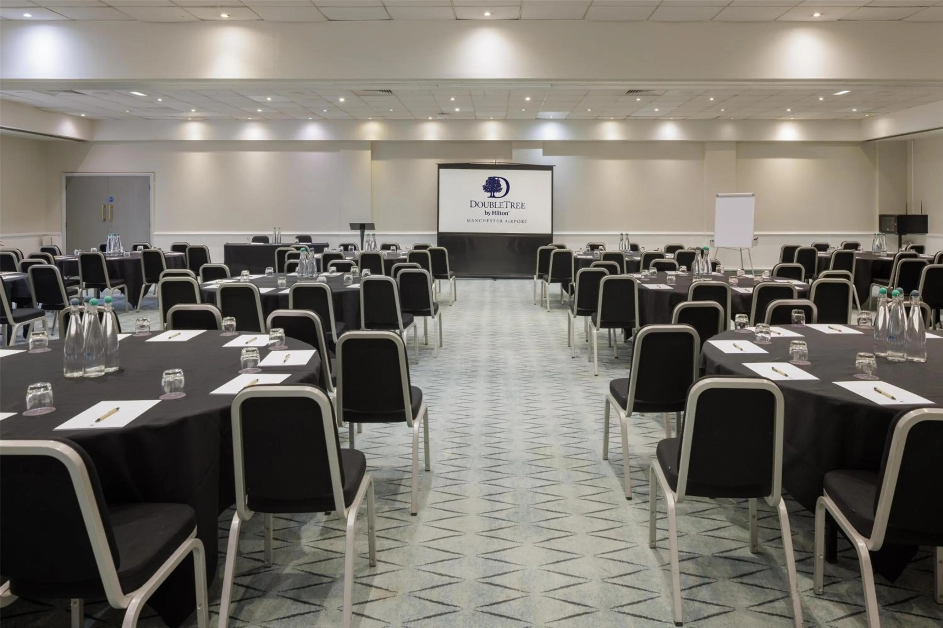Meeting/conference room in DoubleTree by Hilton Manchester Airport