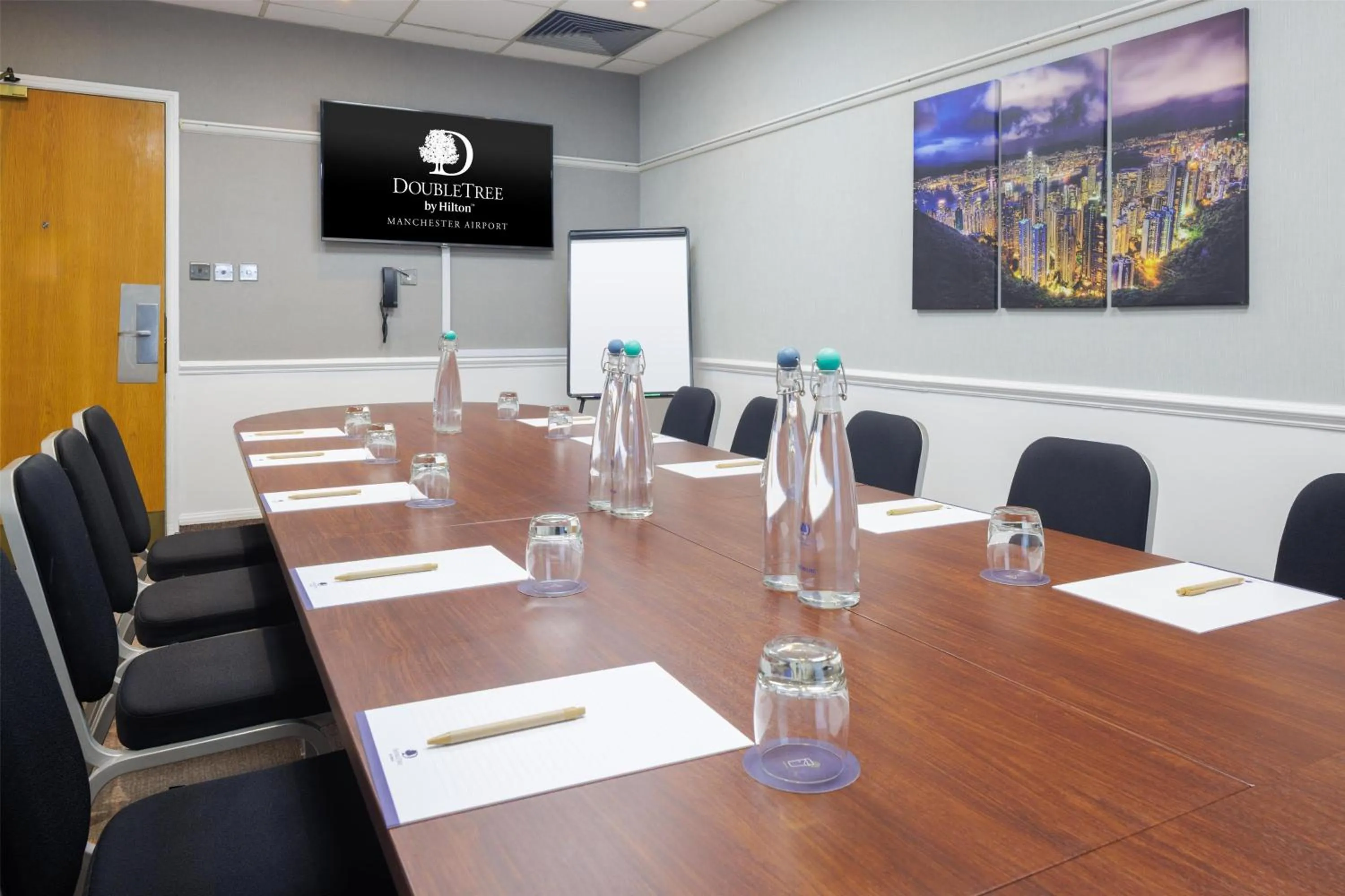 Meeting/conference room in DoubleTree by Hilton Manchester Airport