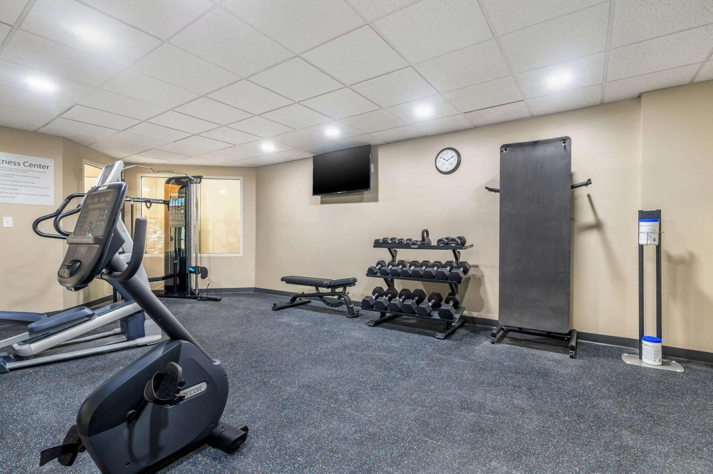 Fitness centre/facilities in Sleep Inn & Suites