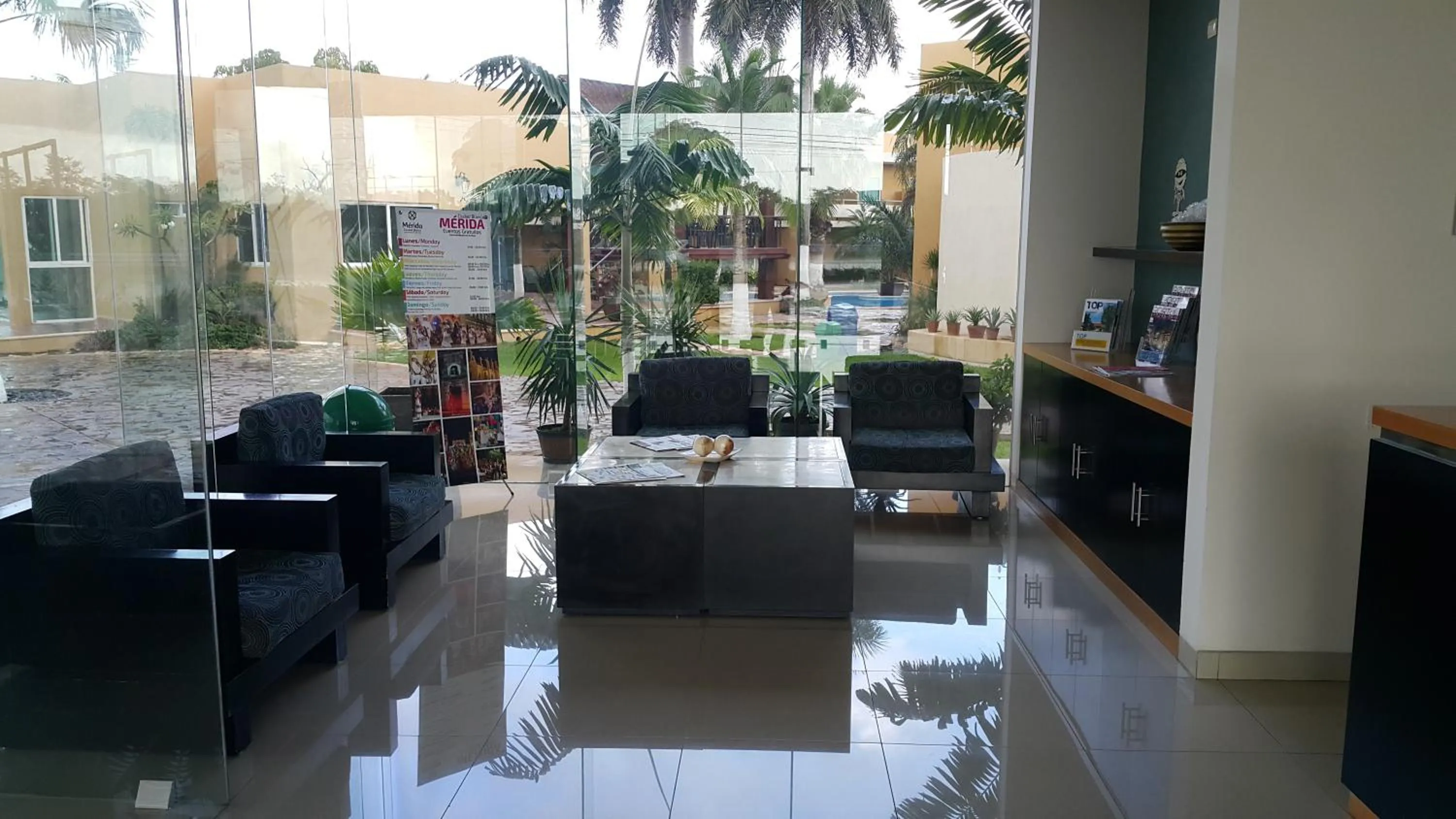 Lobby or reception in Tecnohotel Mérida Norte