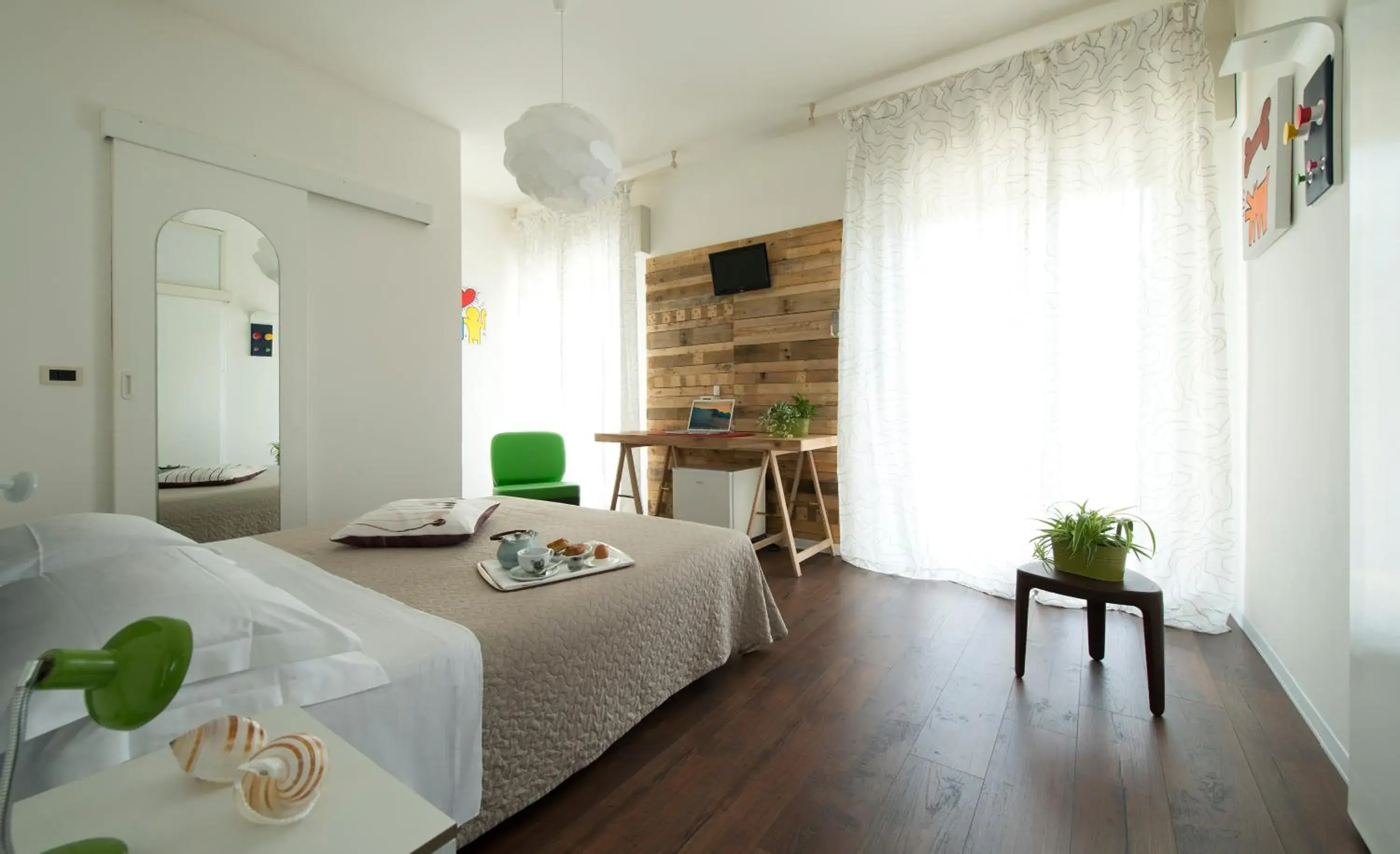 Double Room with Balcony in Nice Hotel Bibione Double Room with Balcony in Nice Hotel Bibione