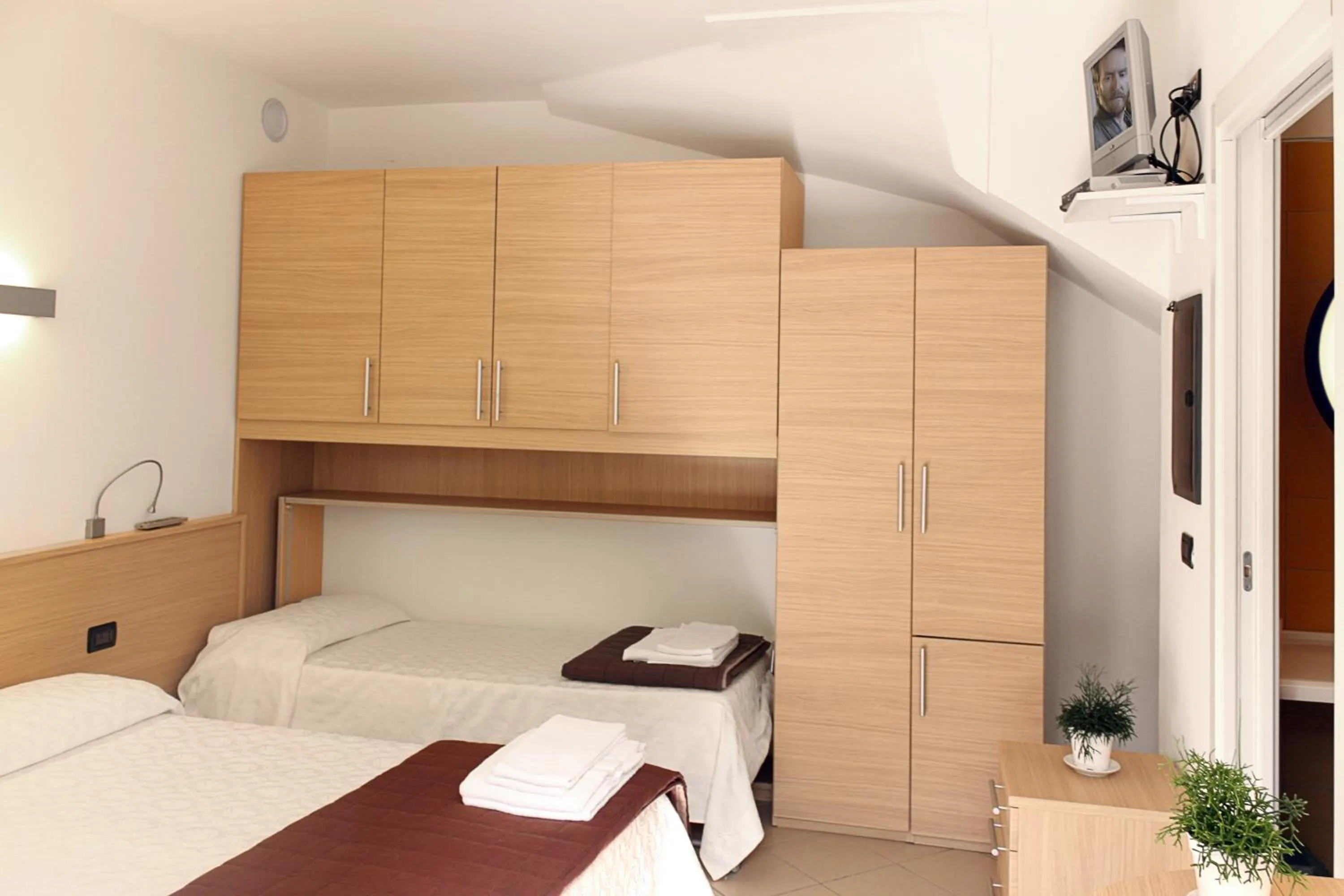 Photo of the whole room, Bed in Nice Hotel Bibione