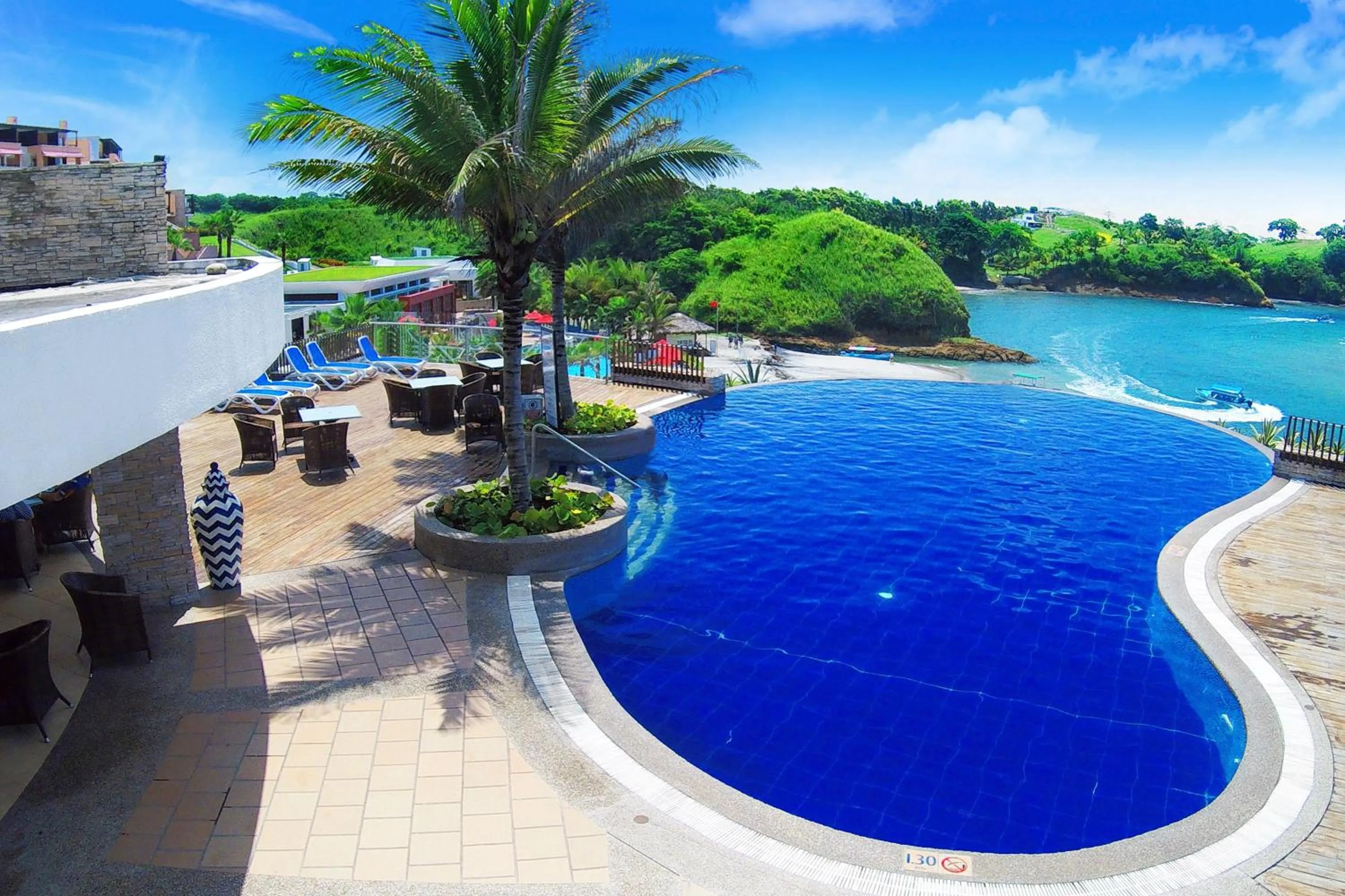 Day in Royal Decameron Mompiche - All Inclusive