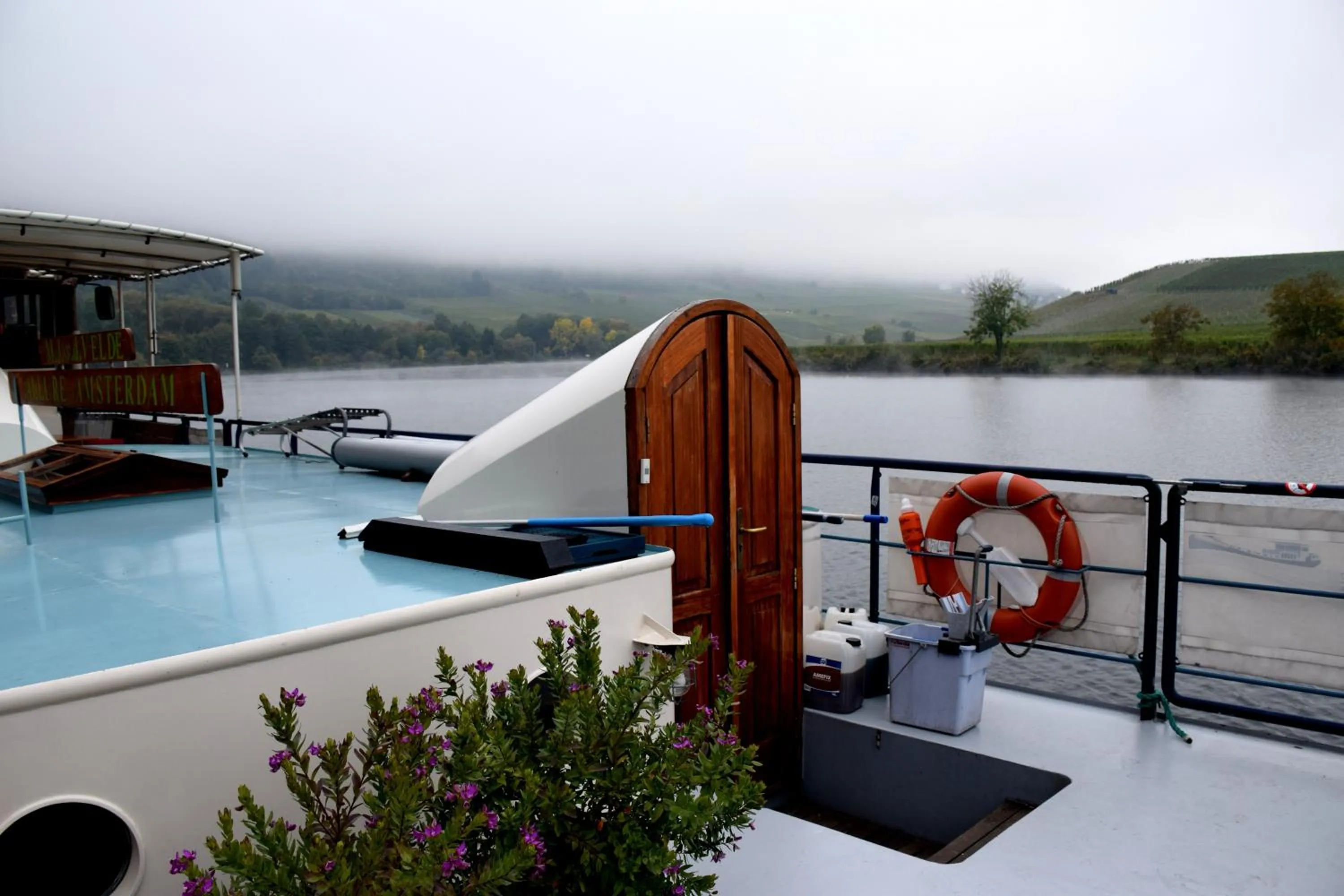 Facade/entrance in Hotelboat Allure