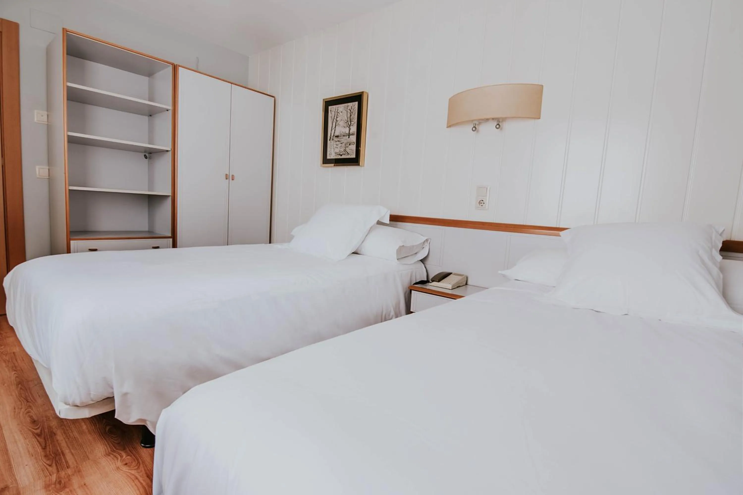 Day, Bed in Hotel Isasa