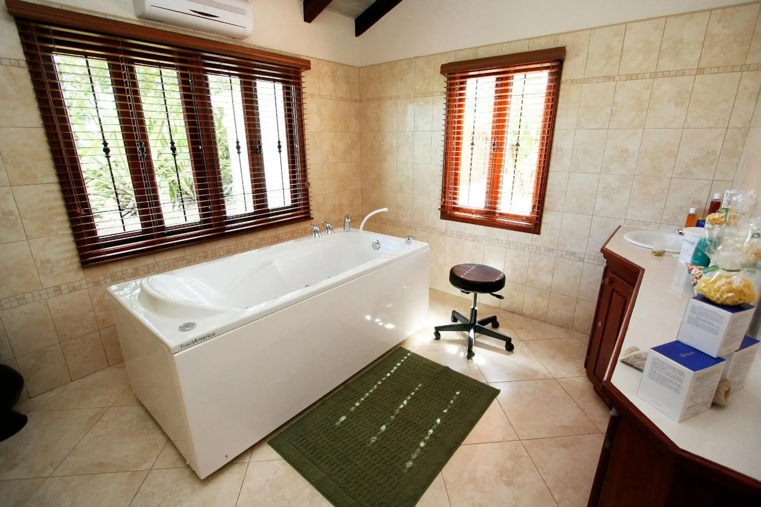 Spa and wellness centre/facilities in Sugar Cane Club Hotel & Spa Spa and wellness centre/facilities in Sugar Cane Club Hotel & Spa