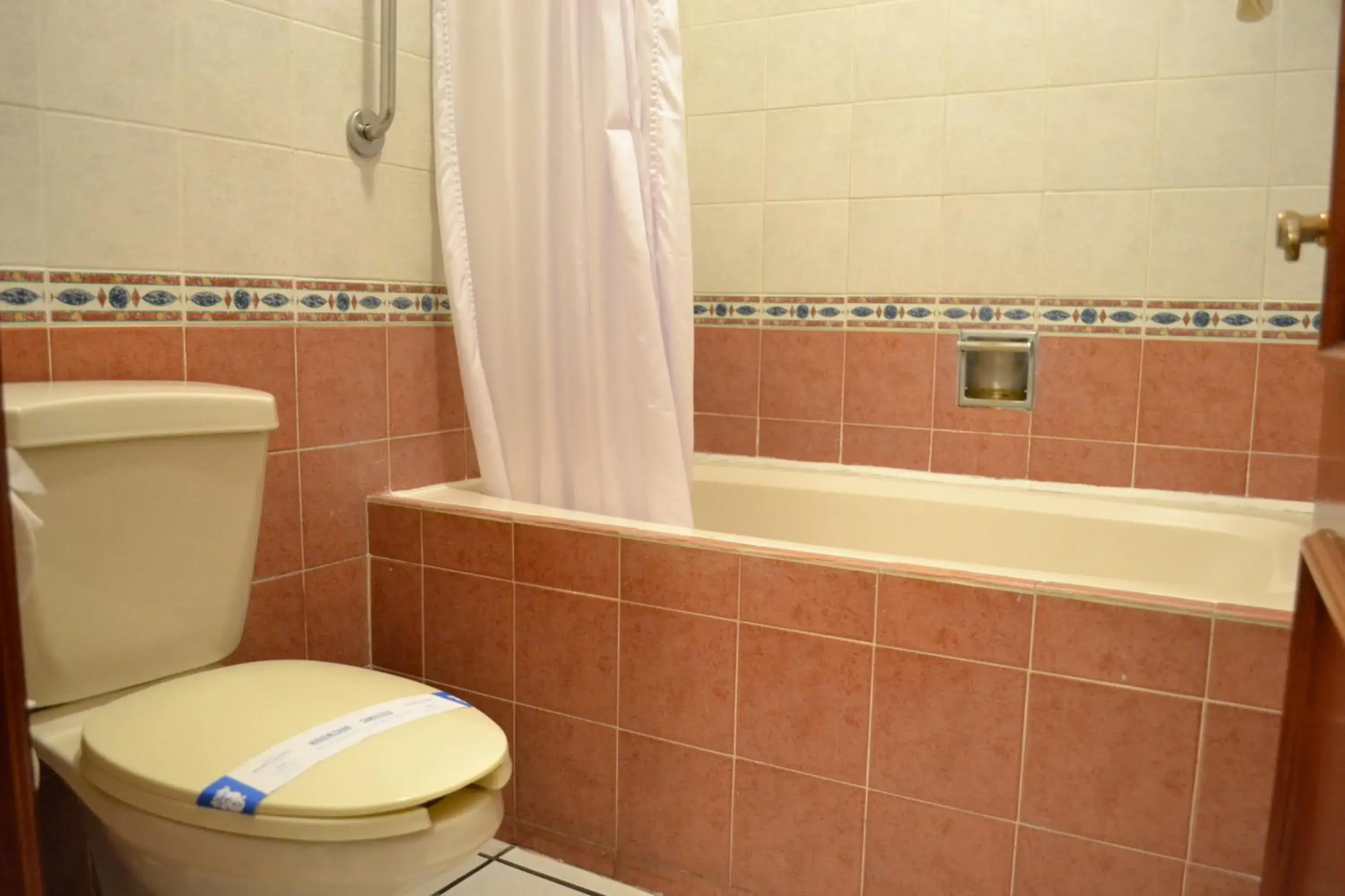 Bathroom in María Isabel Colima Bathroom in María Isabel Colima