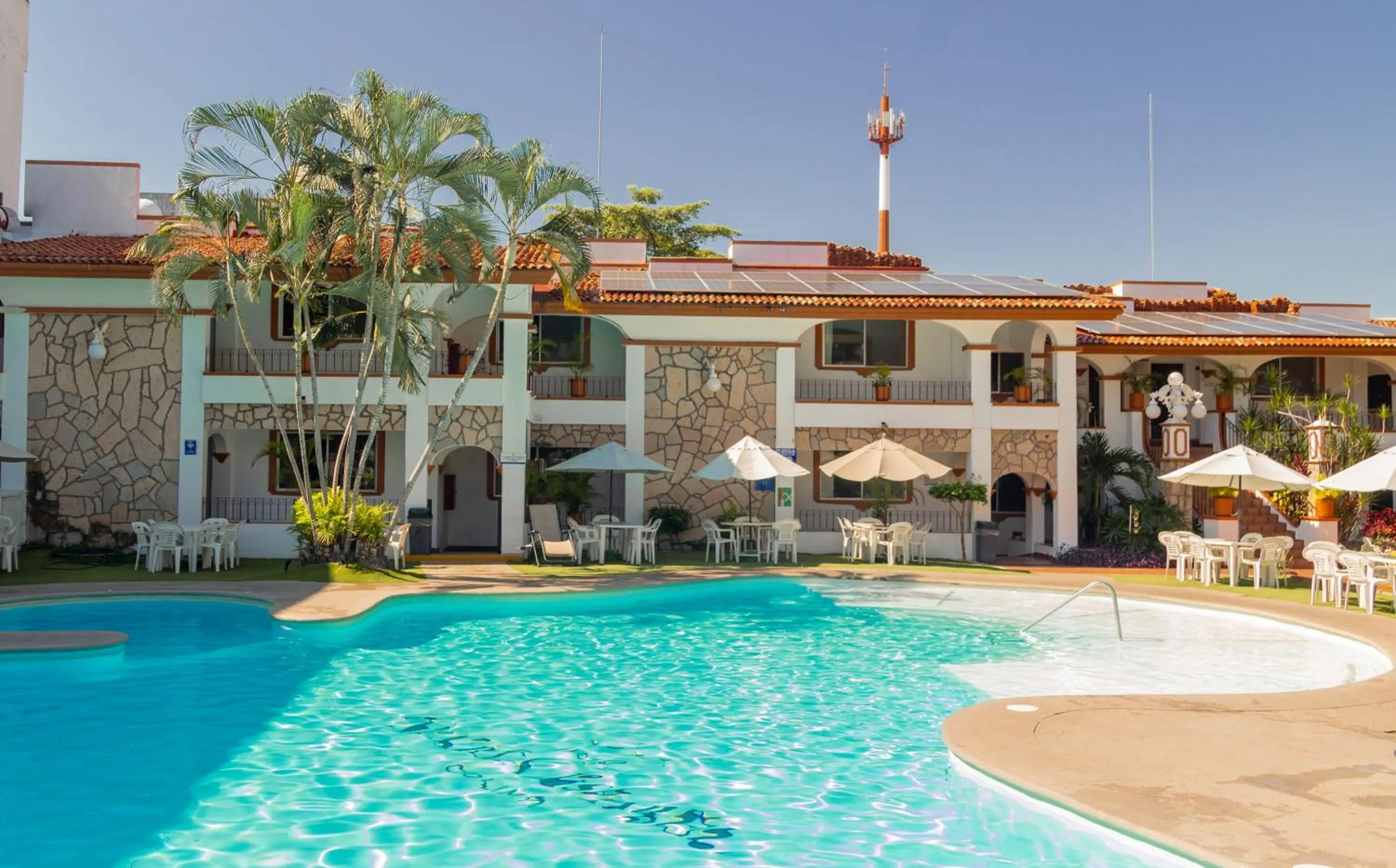 Day in María Isabel Colima