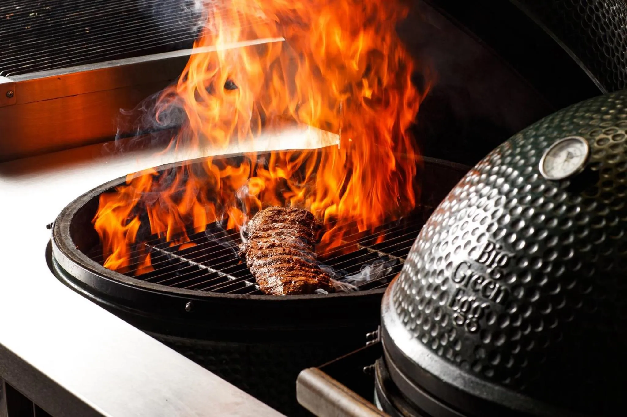 Restaurant/places to eat in Crowne Plaza Reading