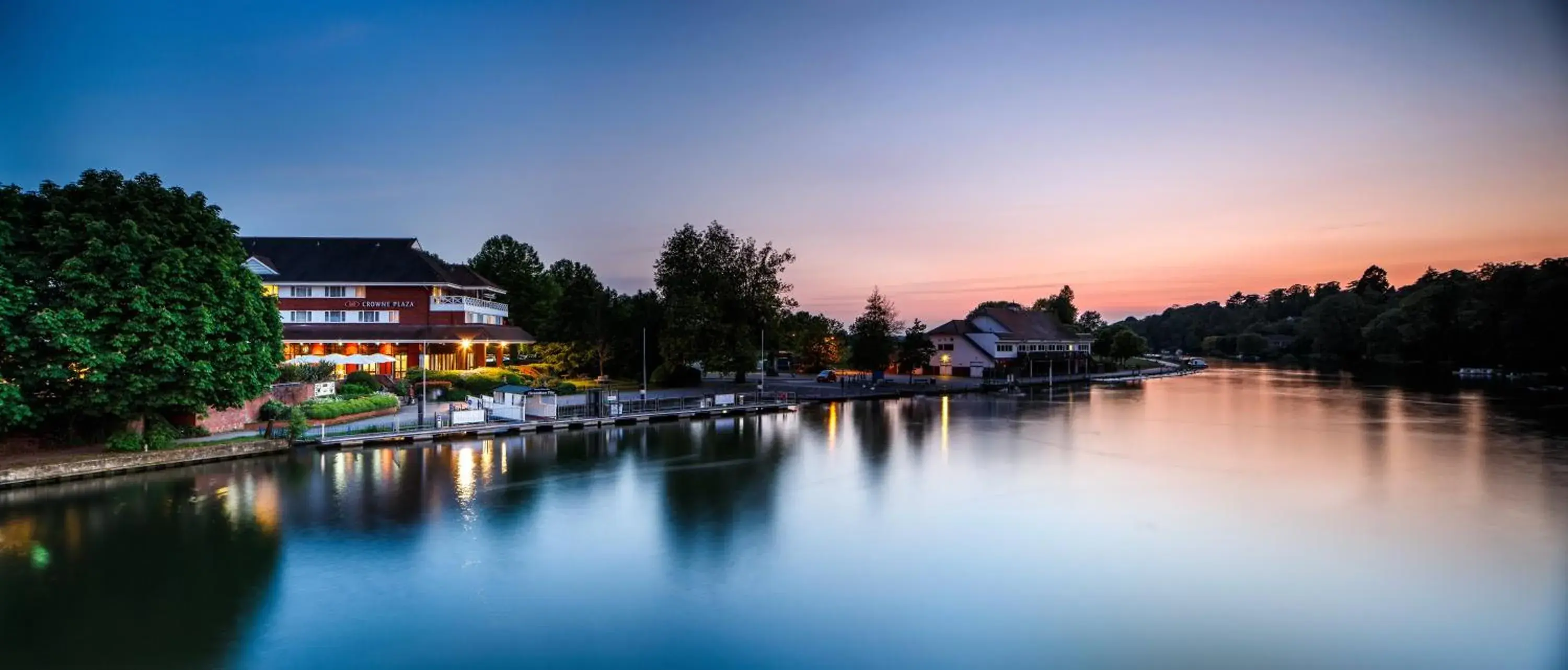 Property building in Crowne Plaza Reading Property building in Crowne Plaza Reading