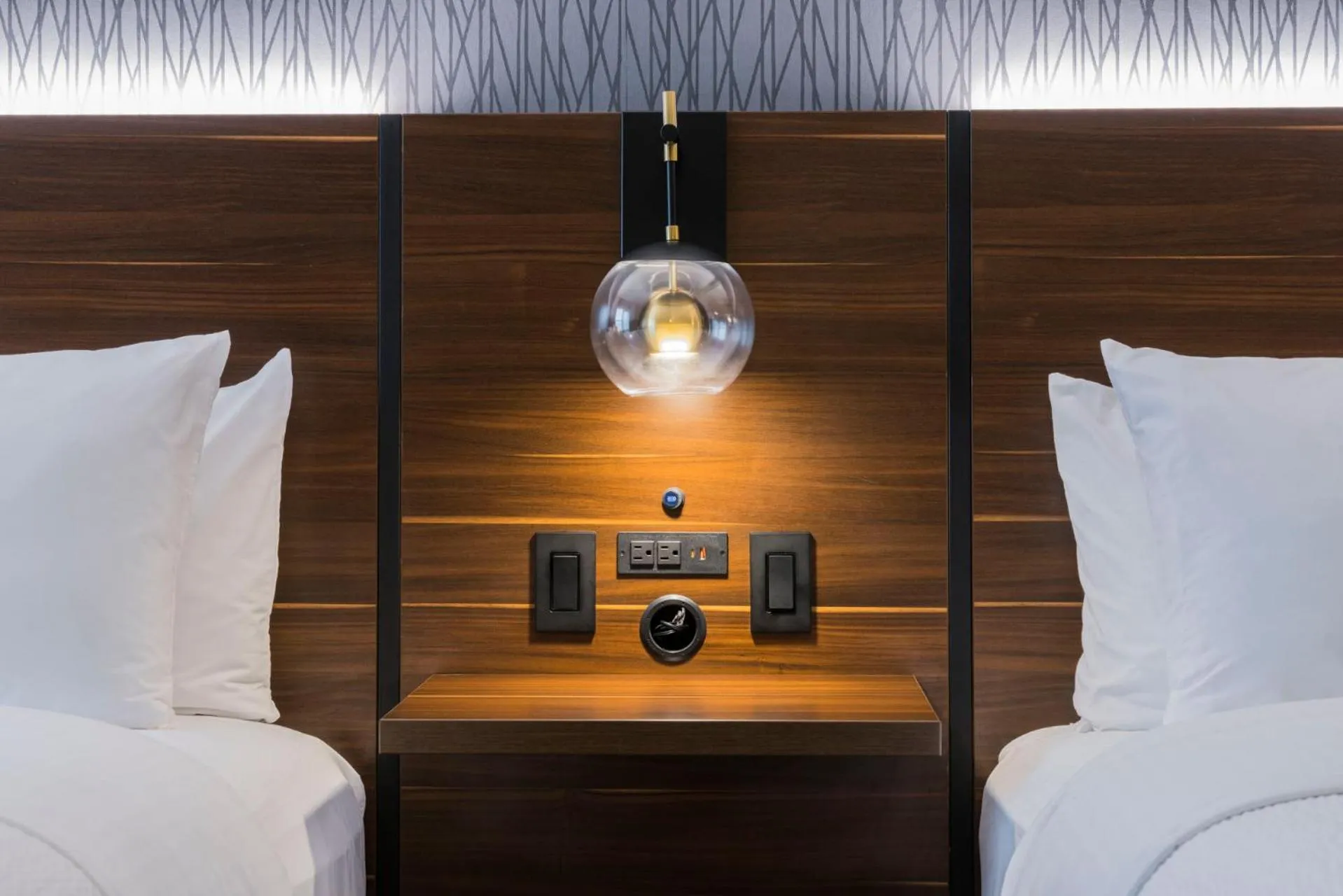 Bed in Four Points by Sheraton Columbus-Polaris