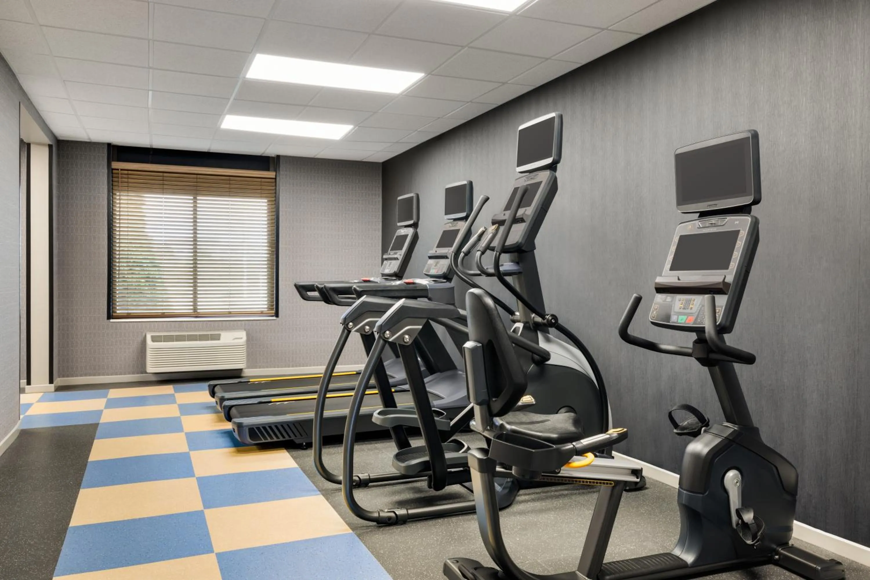 Fitness centre/facilities in Four Points by Sheraton Columbus-Polaris