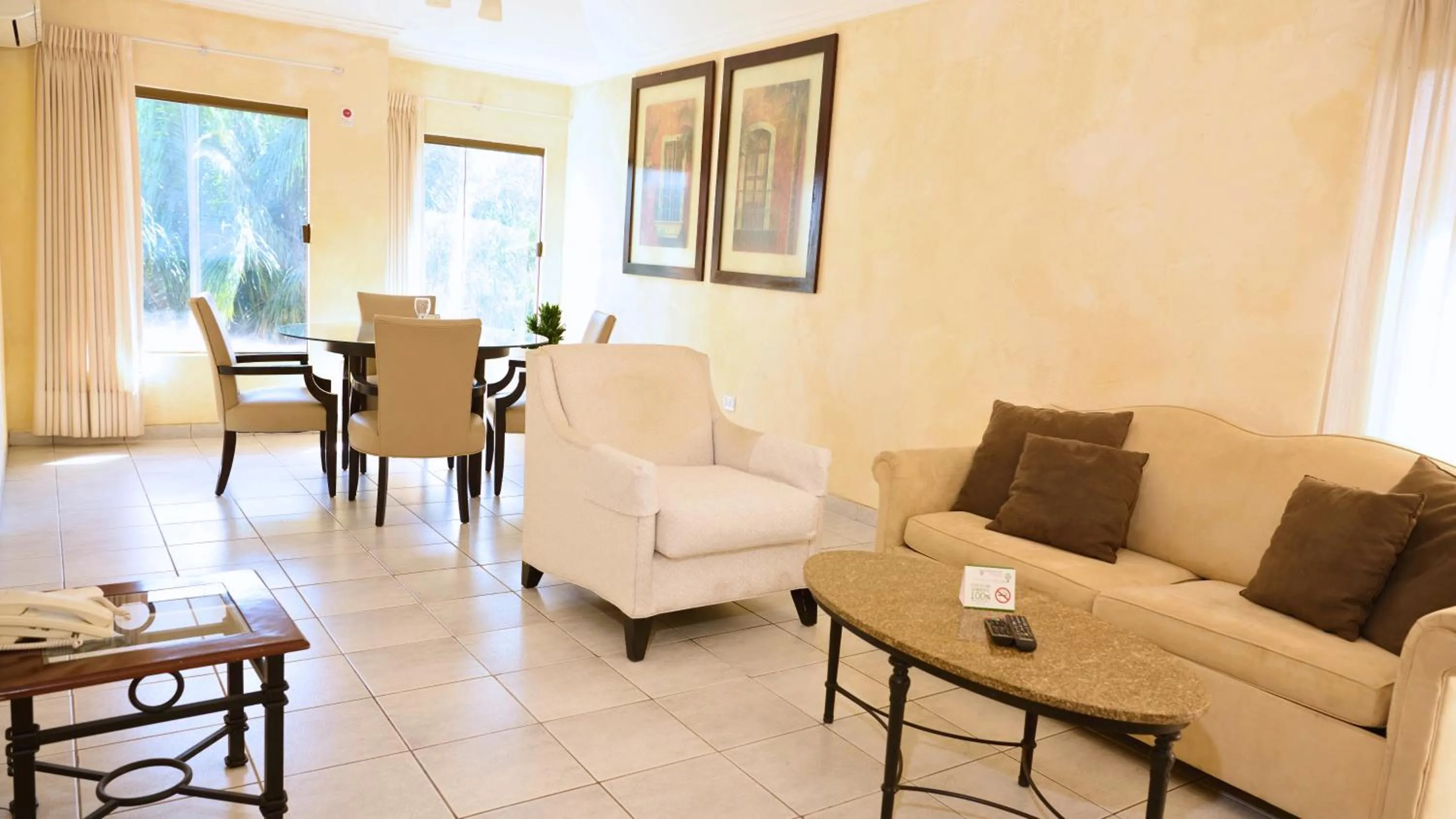 Living room in Buganvillas Hotel Suites