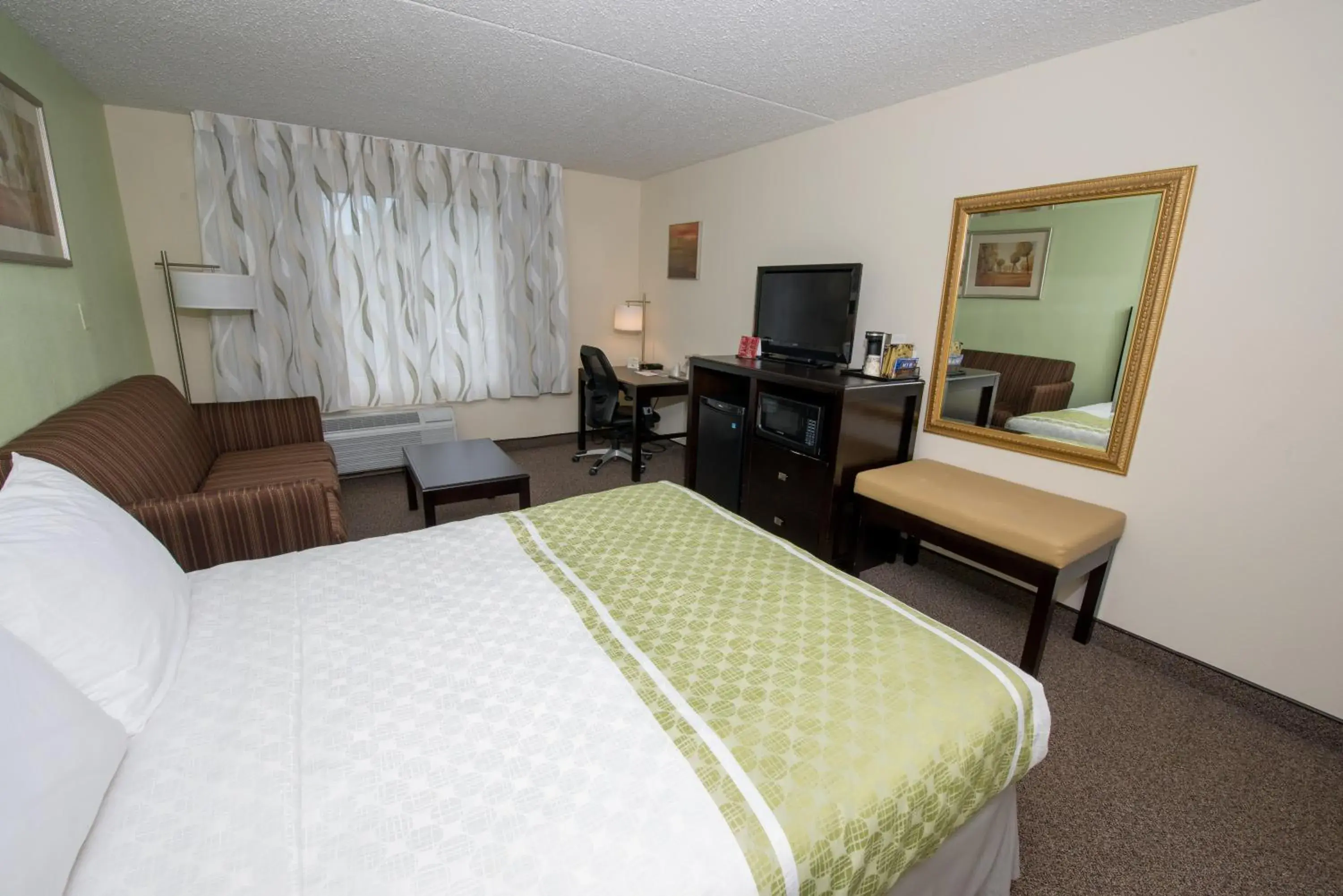 Double Room with Two Double Beds in Hope Hotel and Richard C. Holbrooke Conference Center Double Room with Two Double Beds in Hope Hotel and Richard C. Holbrooke Conference Center