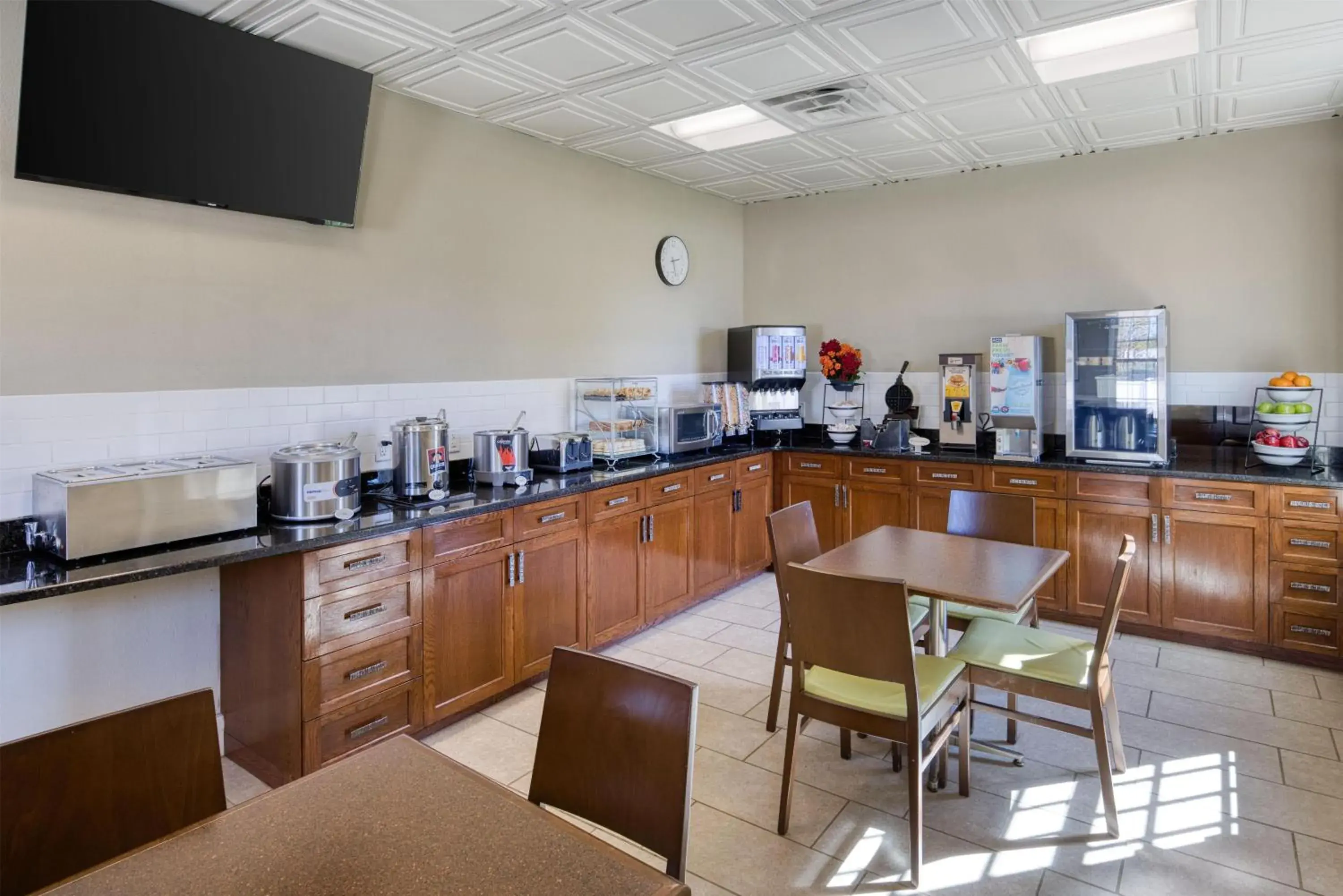 Restaurant/places to eat in Best Western Hendersonville Inn Restaurant/places to eat in Best Western Hendersonville Inn