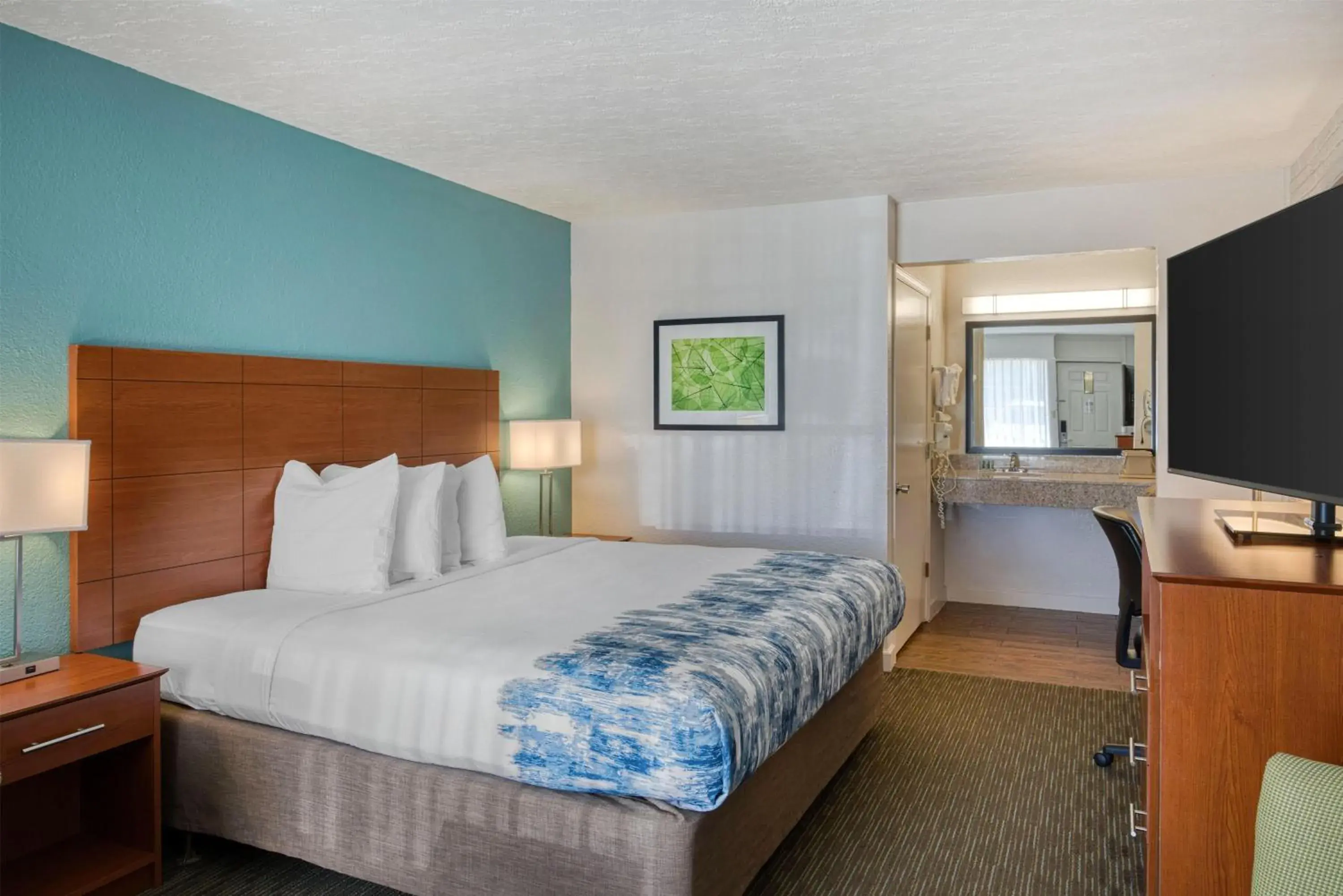 Bedroom, Bed in Best Western Hendersonville Inn Bedroom, Bed in Best Western Hendersonville Inn