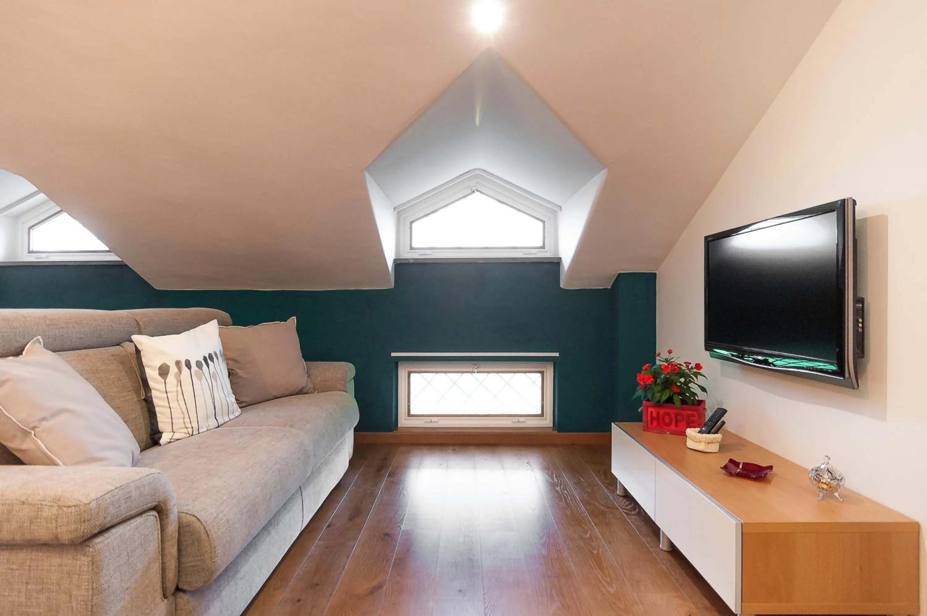 TV and multimedia in Villa Rosa Lifestyle B&B