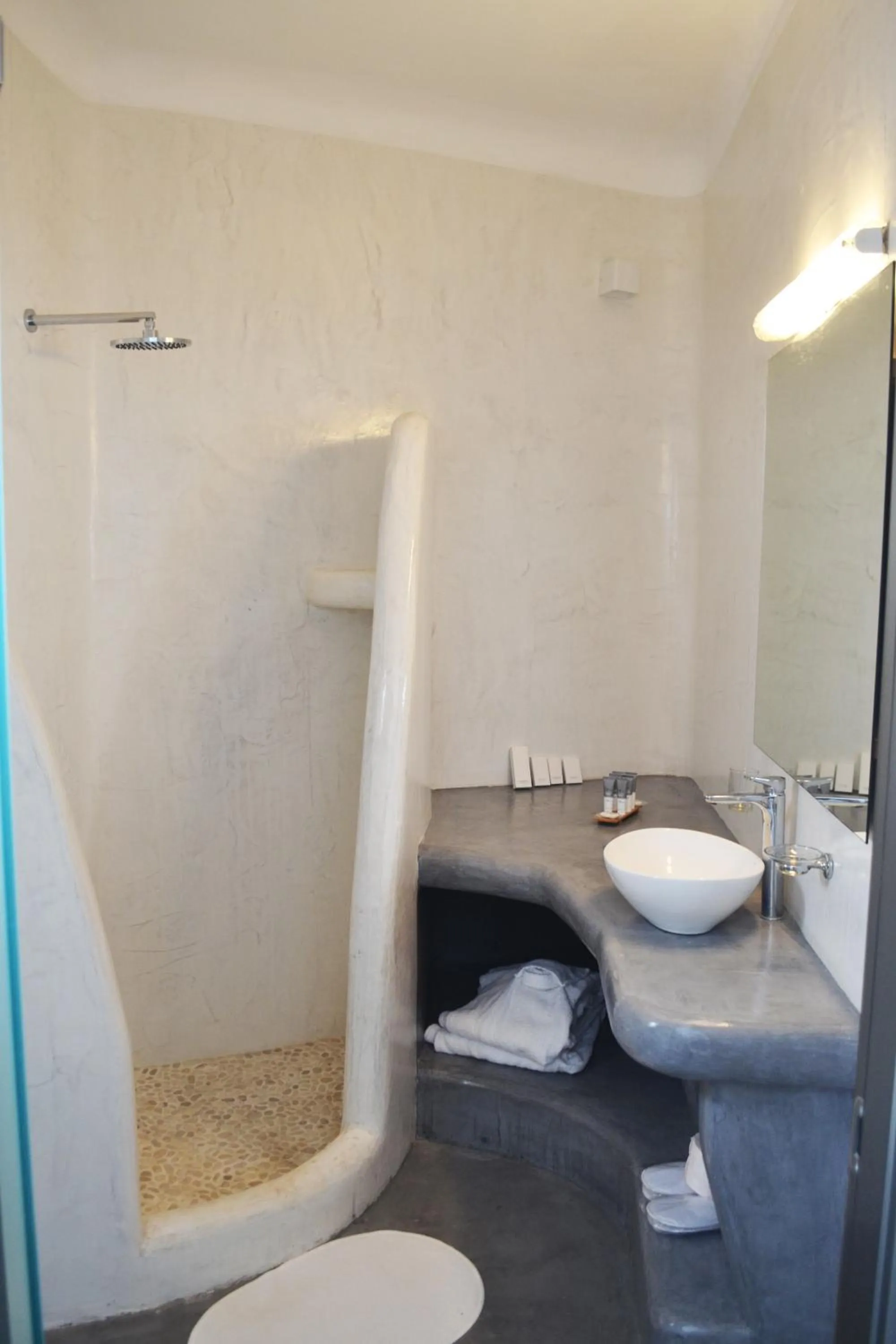 Bathroom in Golden Beach Resort Anafi