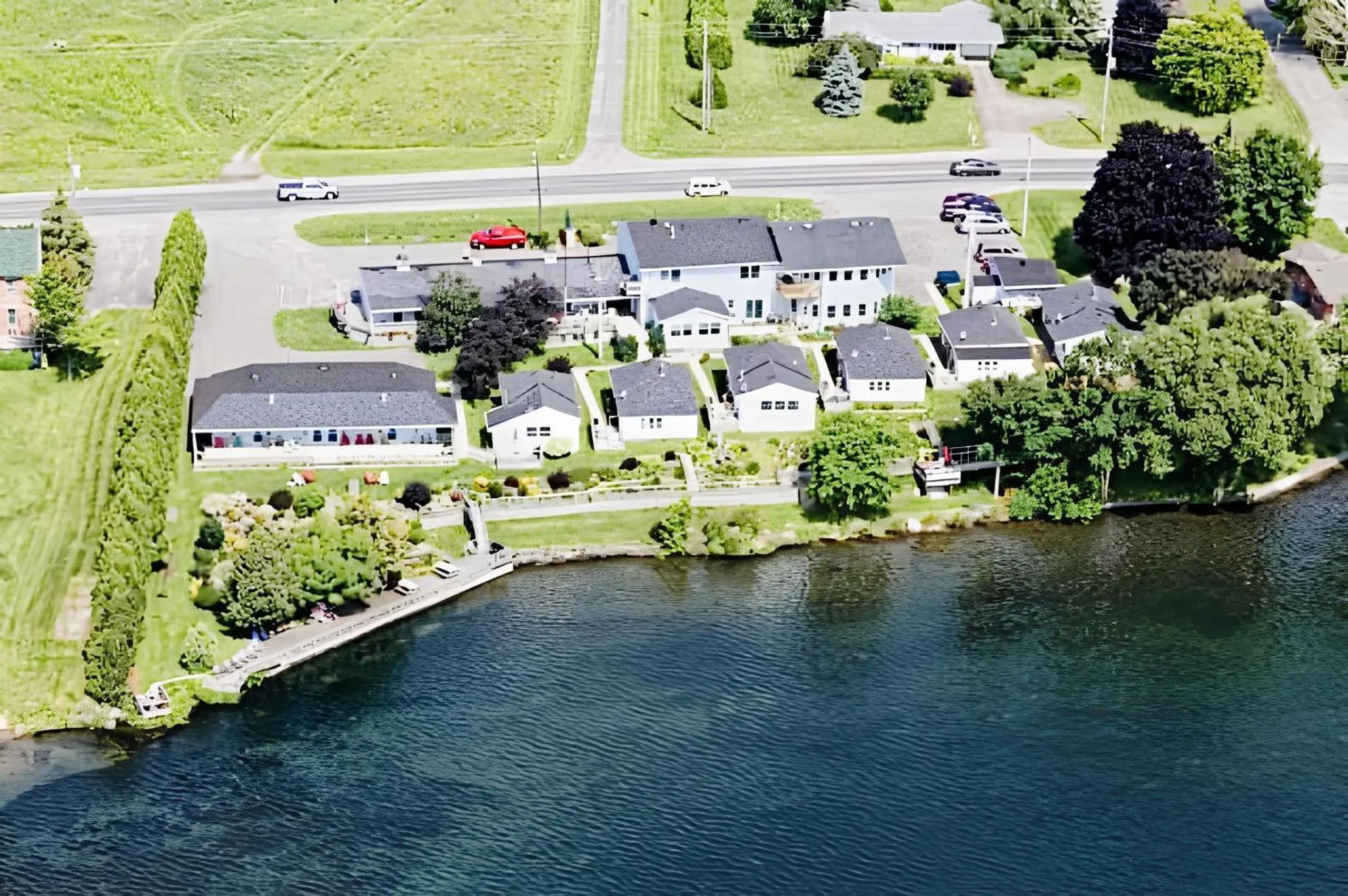 Dewar’s Inn and Cottages Dewar’s Inn and Cottages