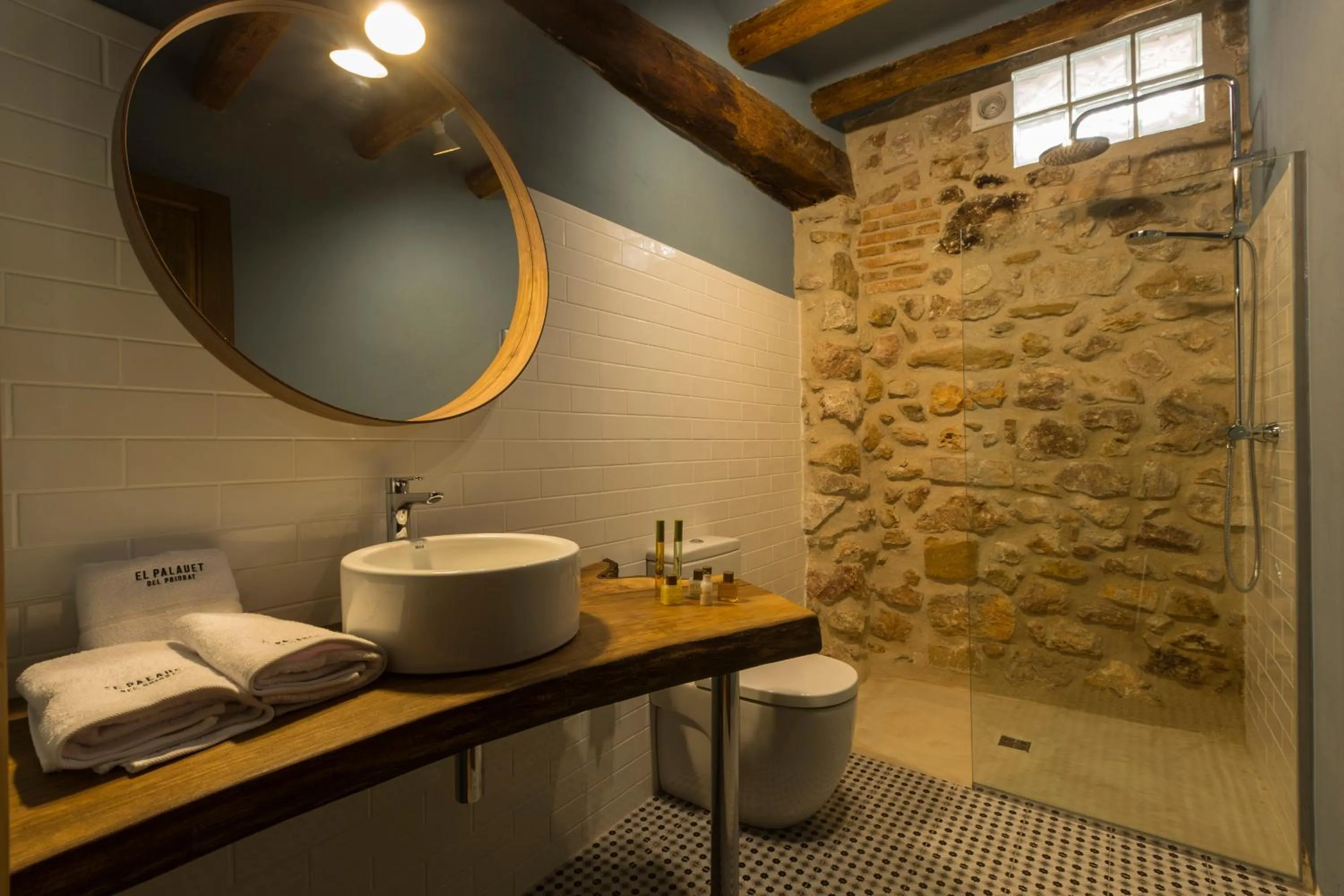 Bathroom in El Palauet del Priorat