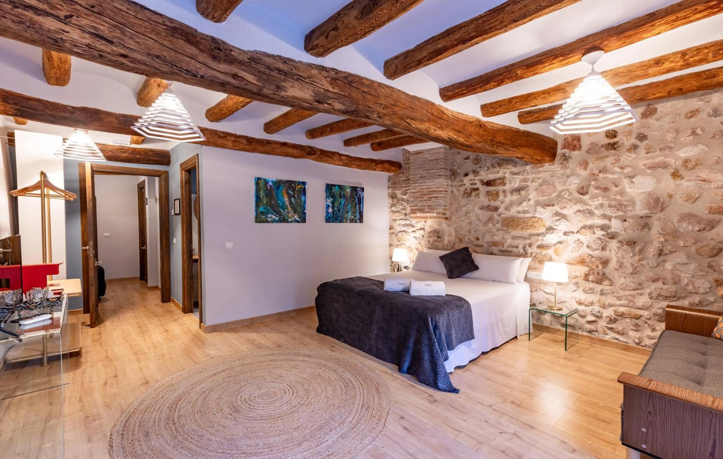 Photo of the whole room, Bed in El Palauet del Priorat