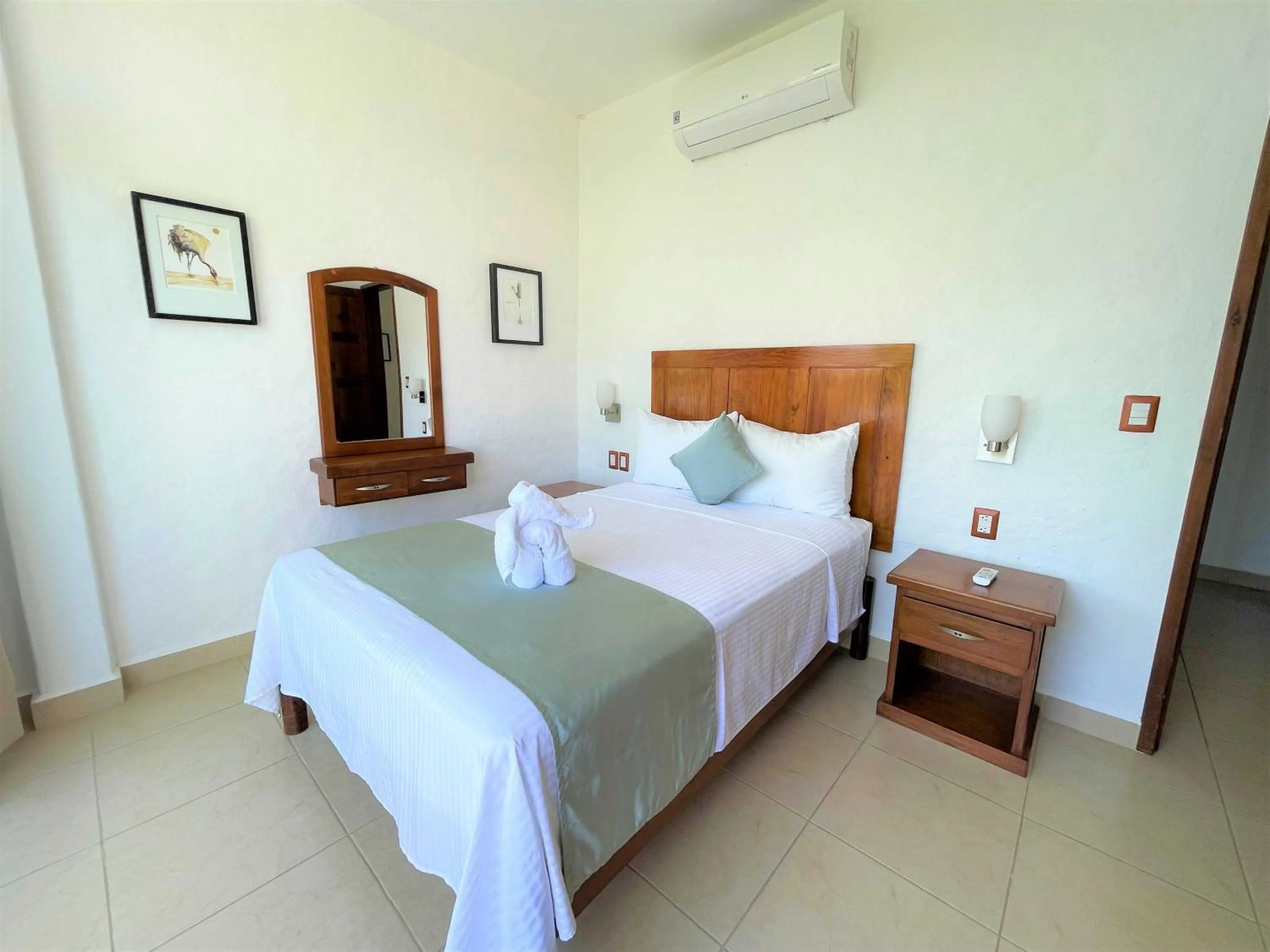 Bedroom, Bed in Villas & Resort Luz de Luna